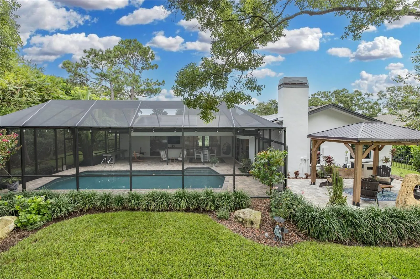 3139 HYDE PARK DR