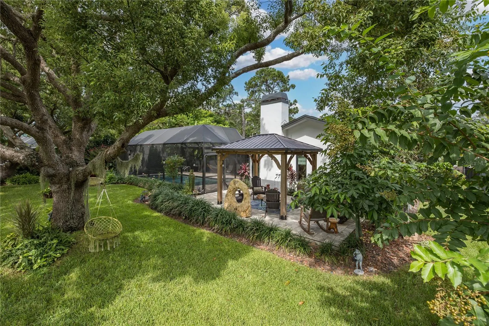 3139 HYDE PARK DR