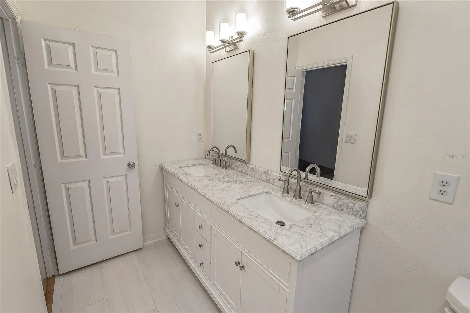 501 KNIGHTS RUN AVE #5102, #5102