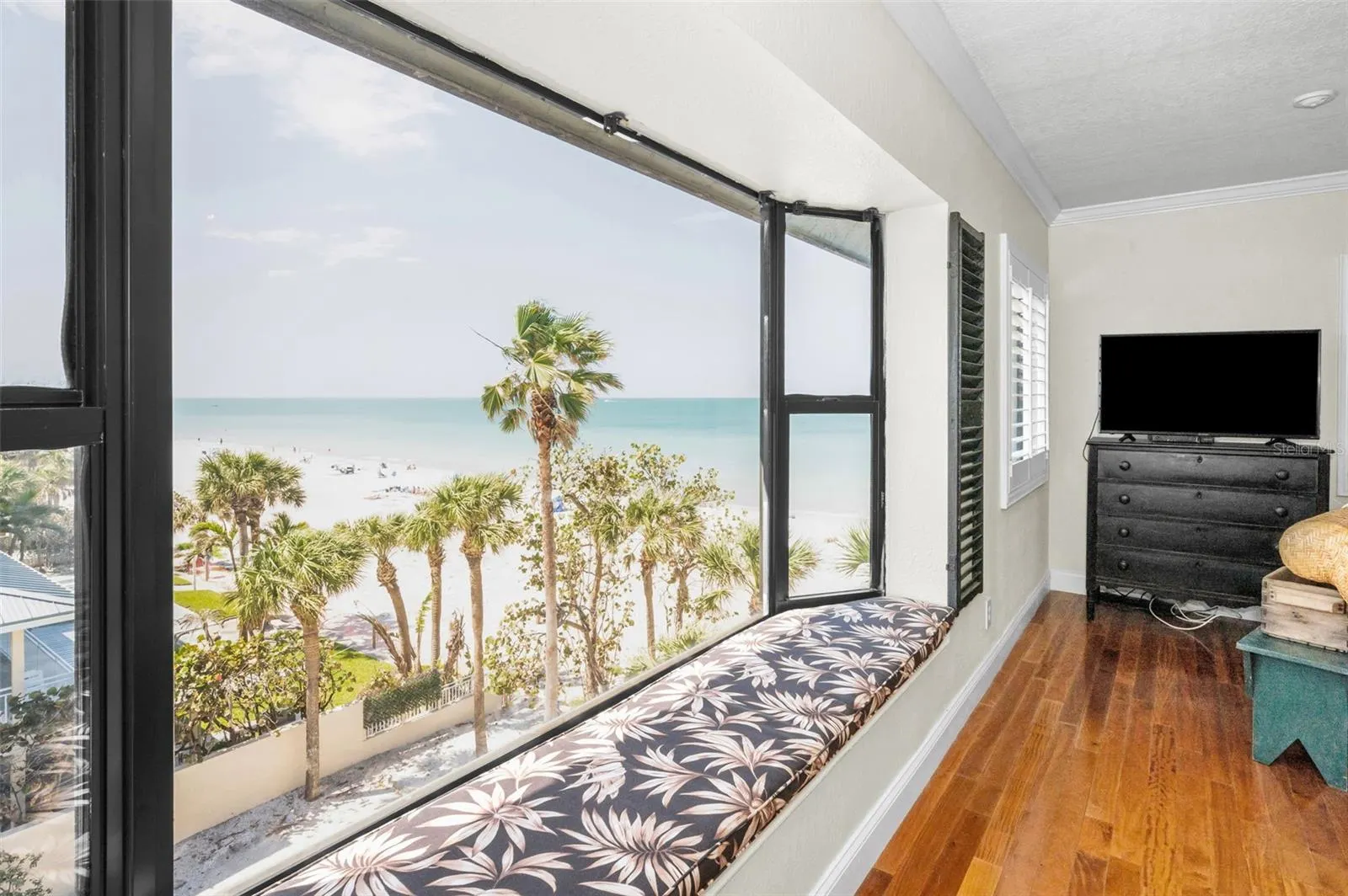 2300 BEACH TRL #5, #5