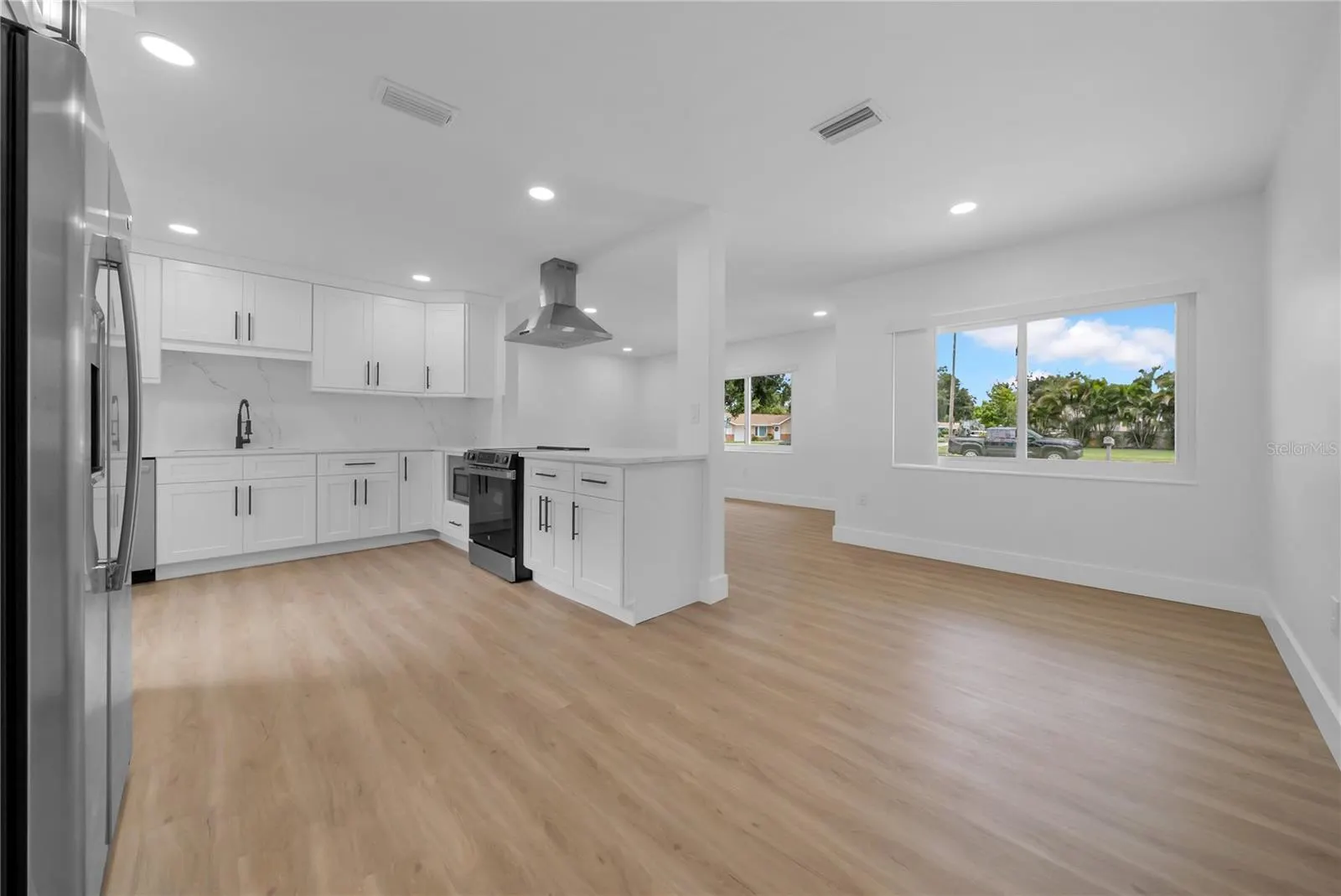 4496 58 ST N