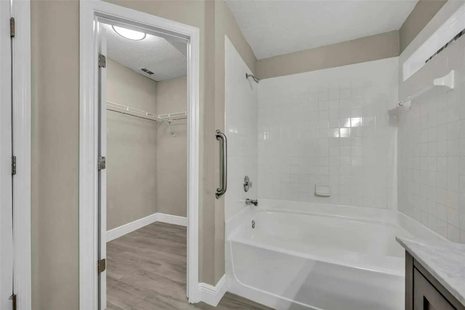 2267 SANTA LUCIA ST