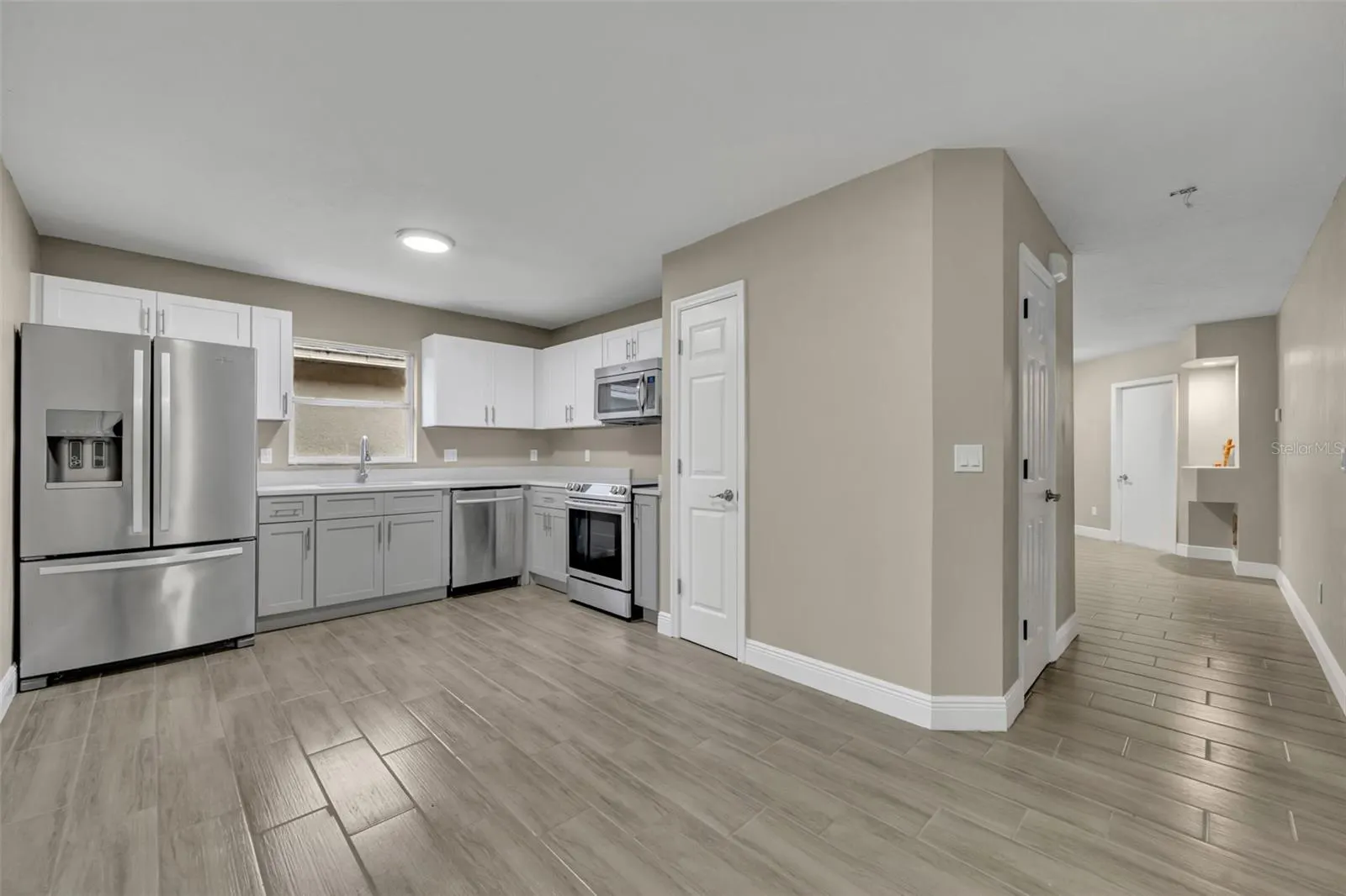 2267 SANTA LUCIA ST