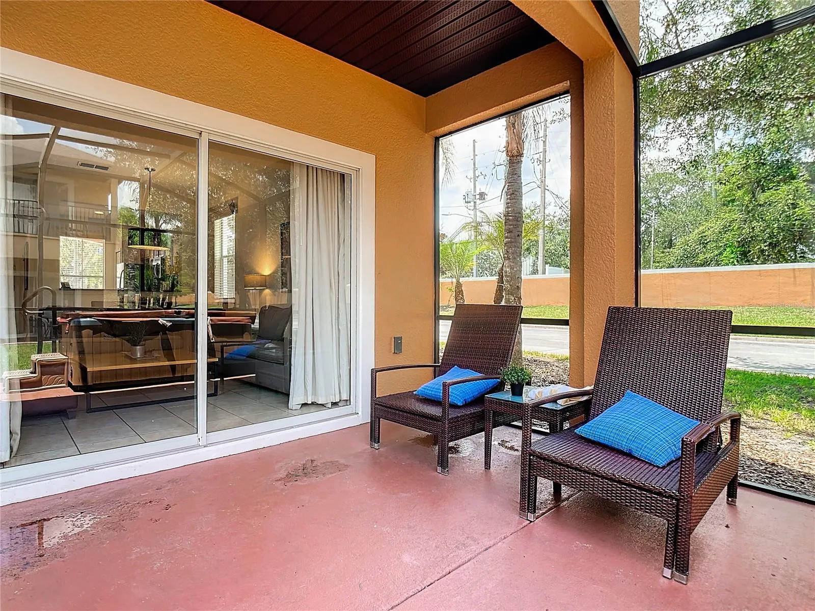 2723 ROADSTER LN