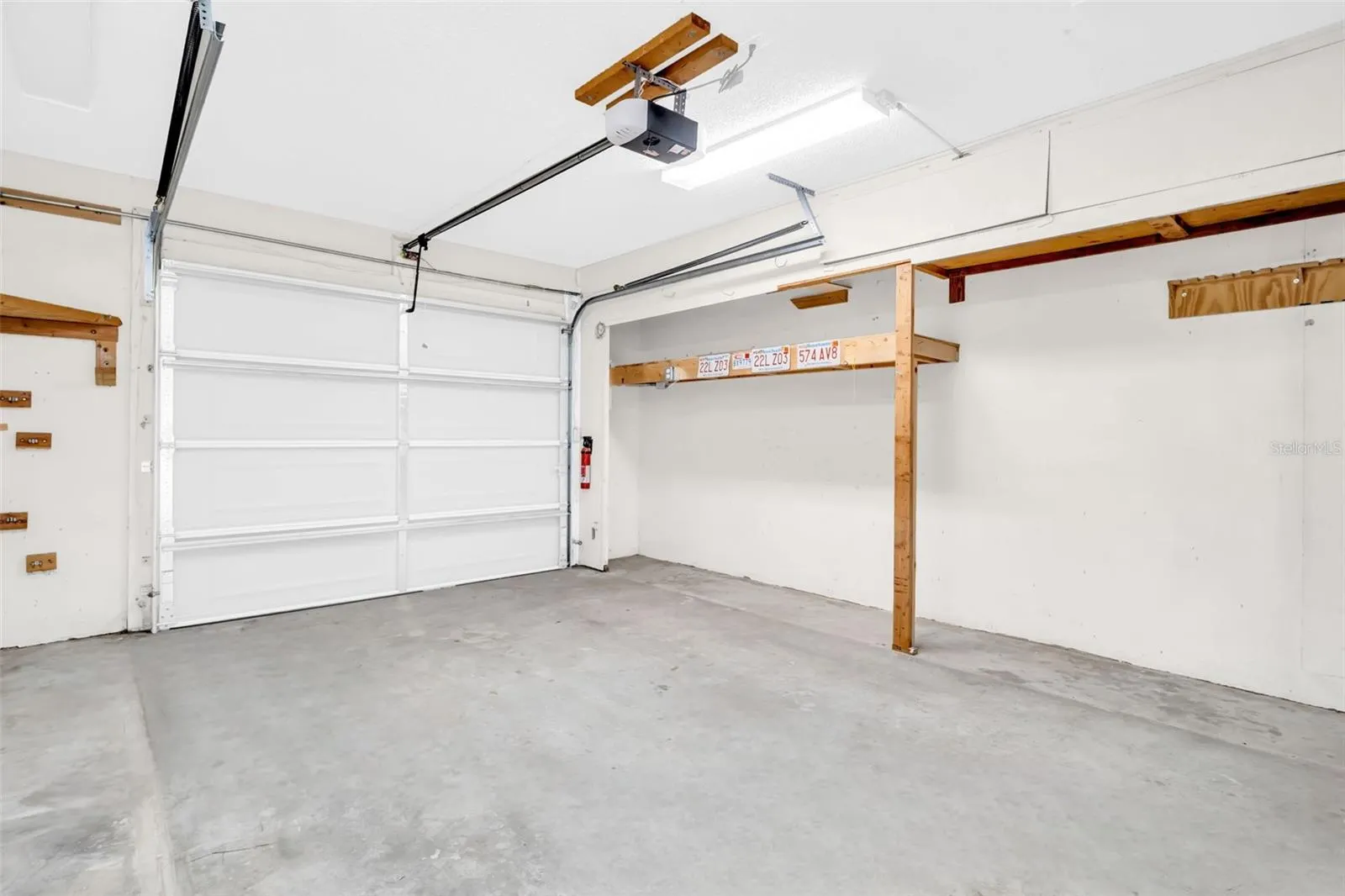 113 STAFFORD DR