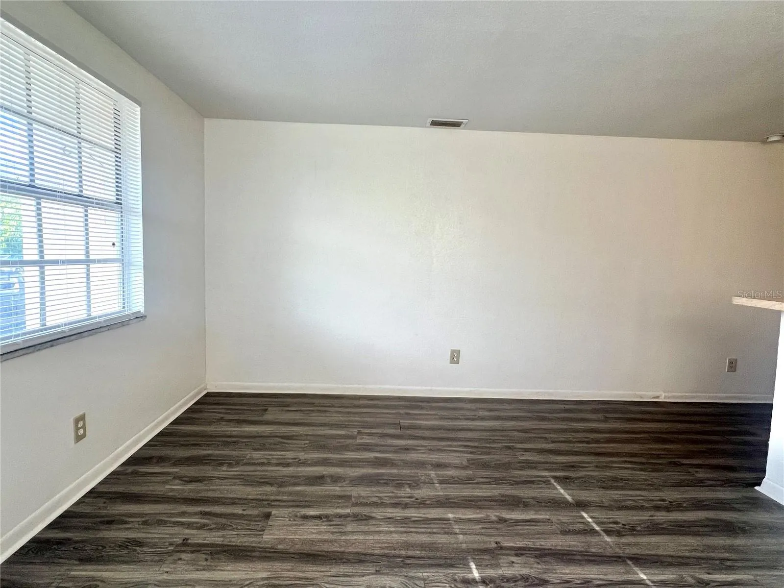 1016 E SENECA AVE #B, #B