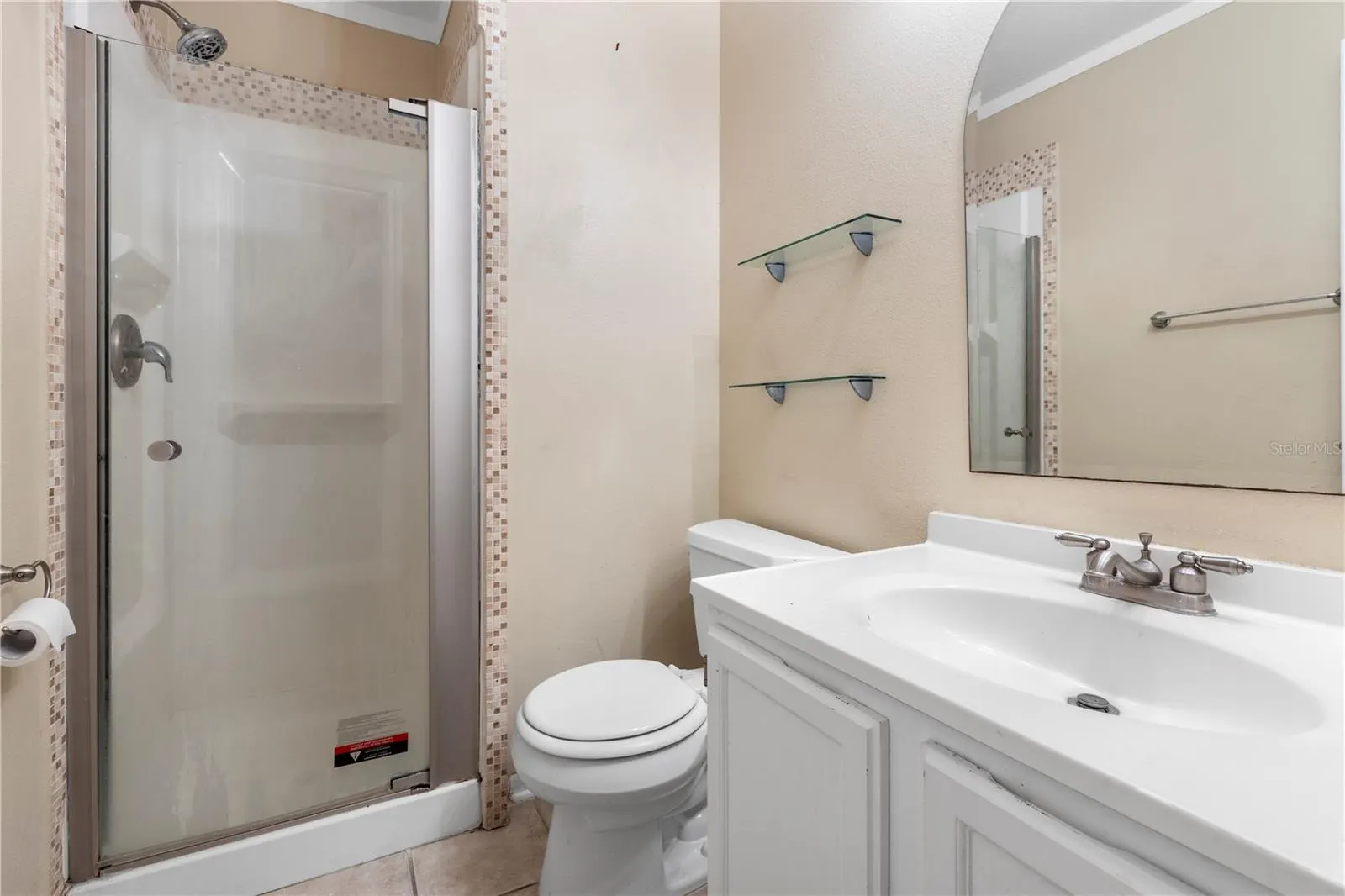 8511 J R MANOR DR