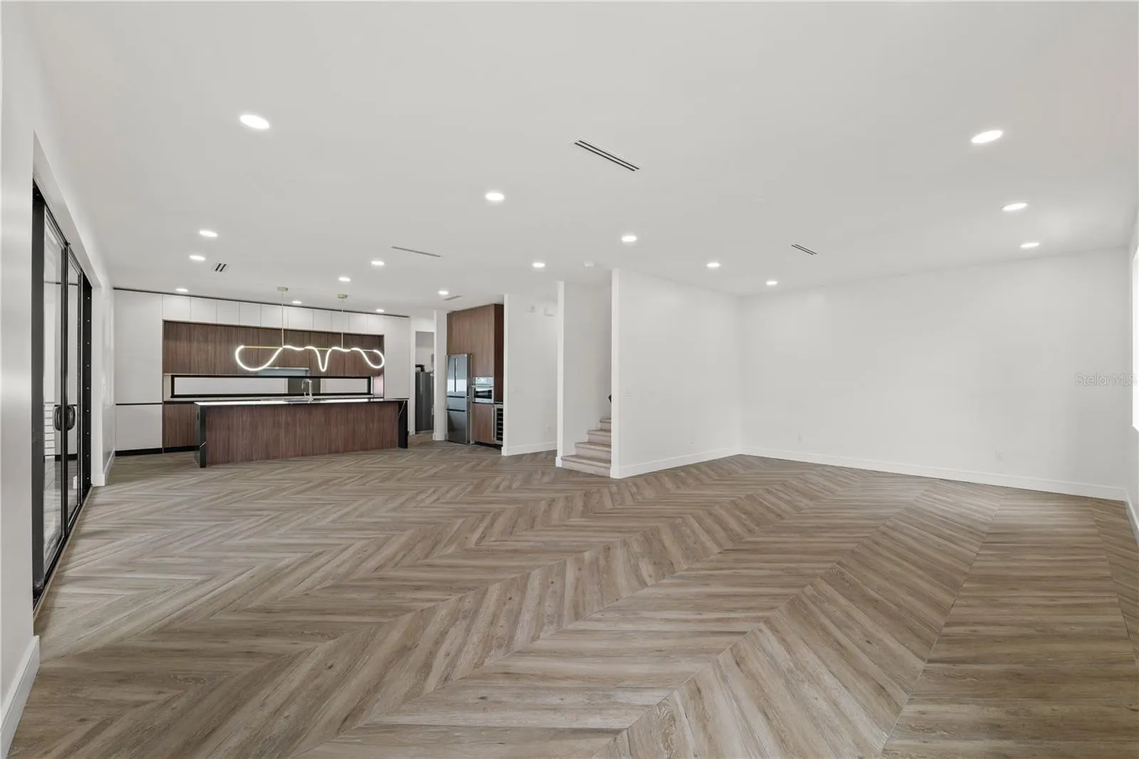 401 PARK BLVD