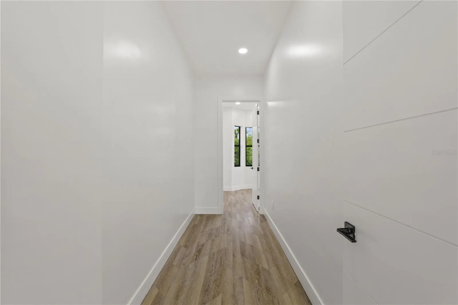 401 PARK BLVD