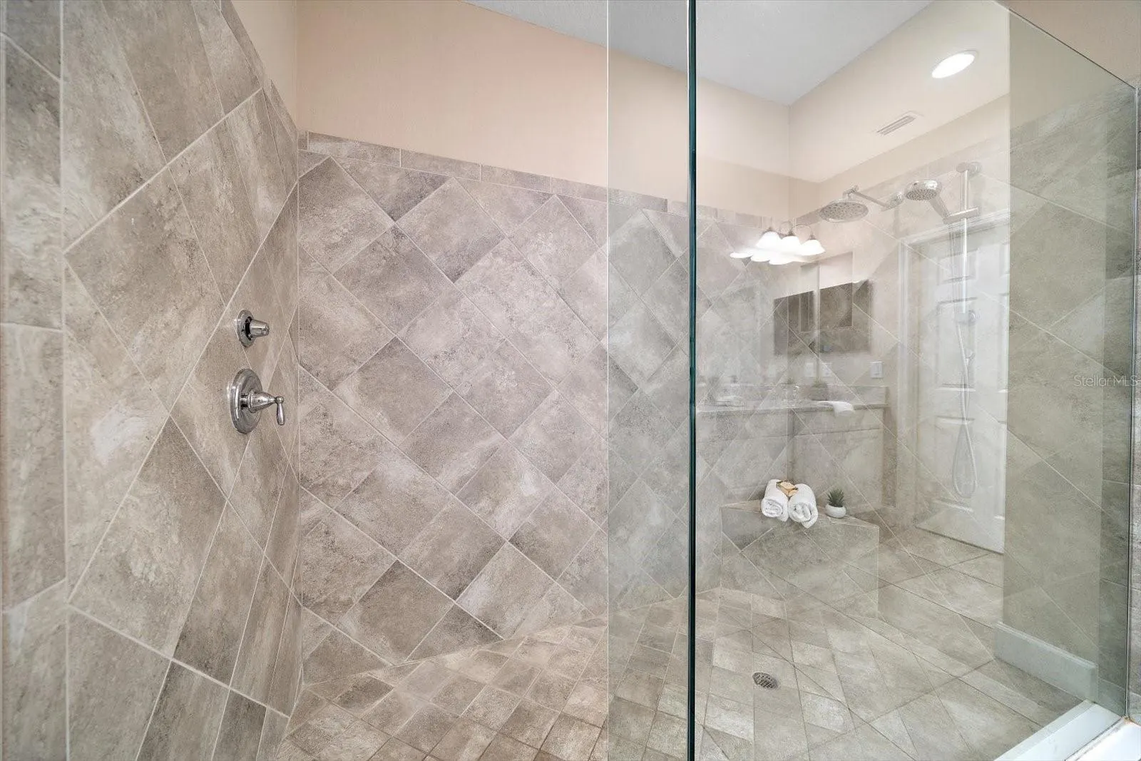 8735 TERRACINA LAKE DR