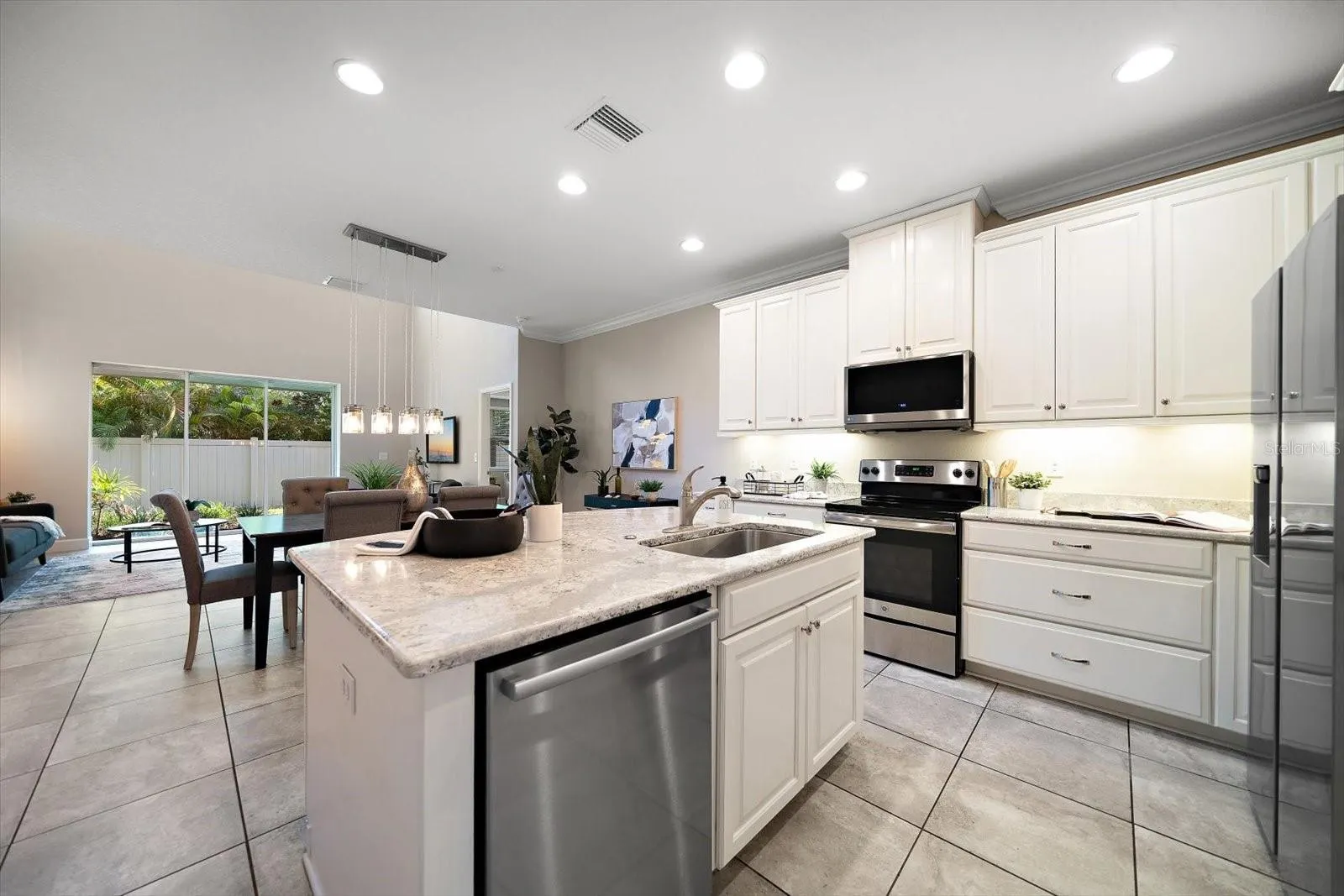 8735 TERRACINA LAKE DR