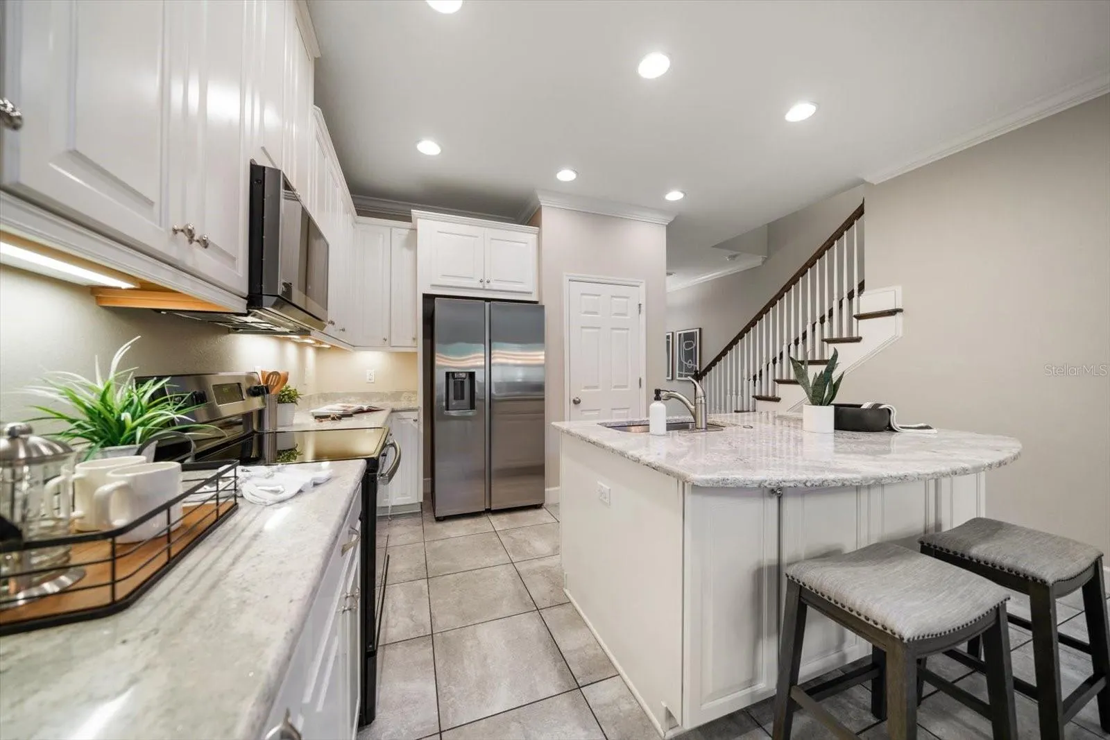 8735 TERRACINA LAKE DR