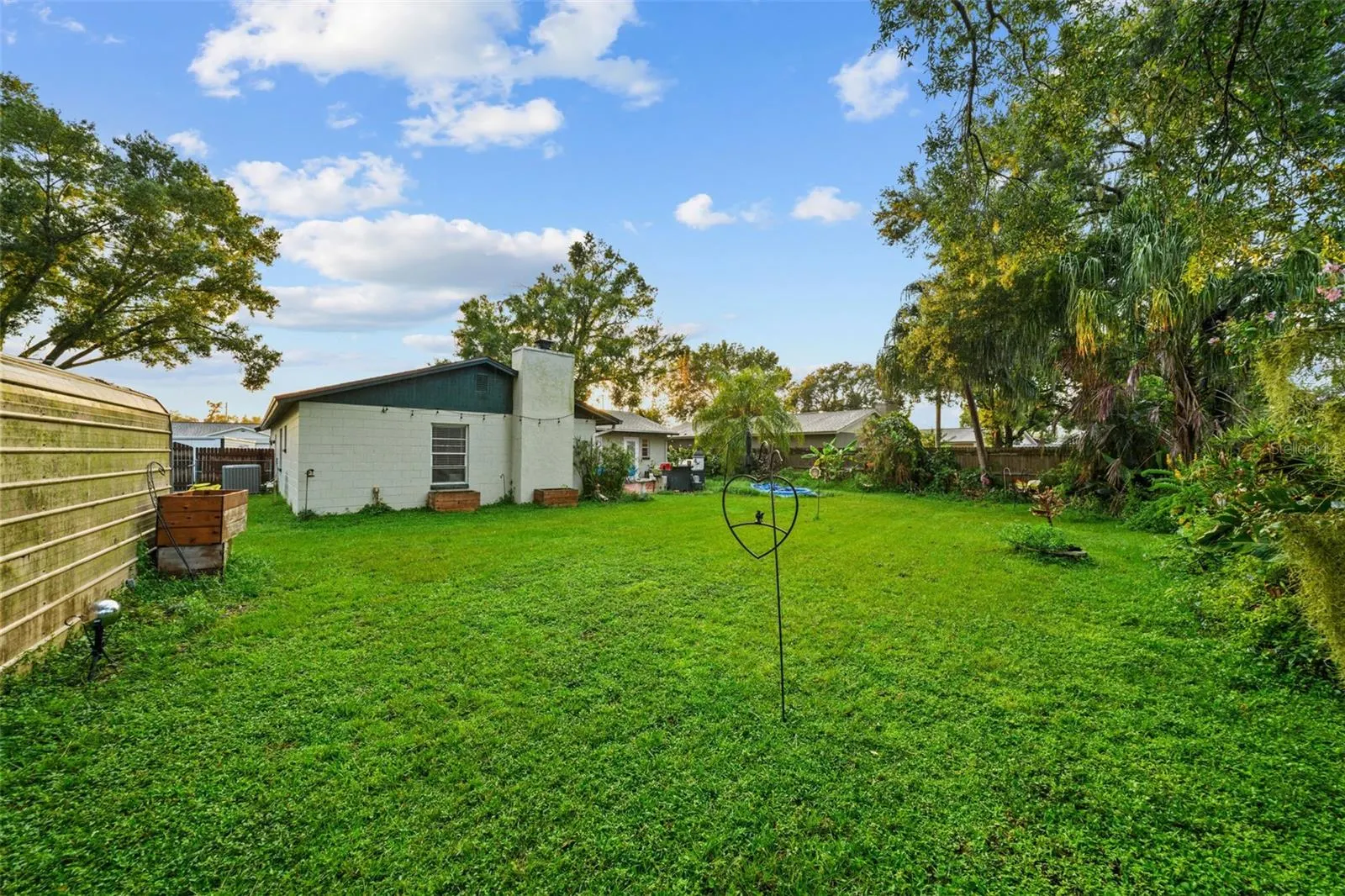 617 PINE FOREST DR