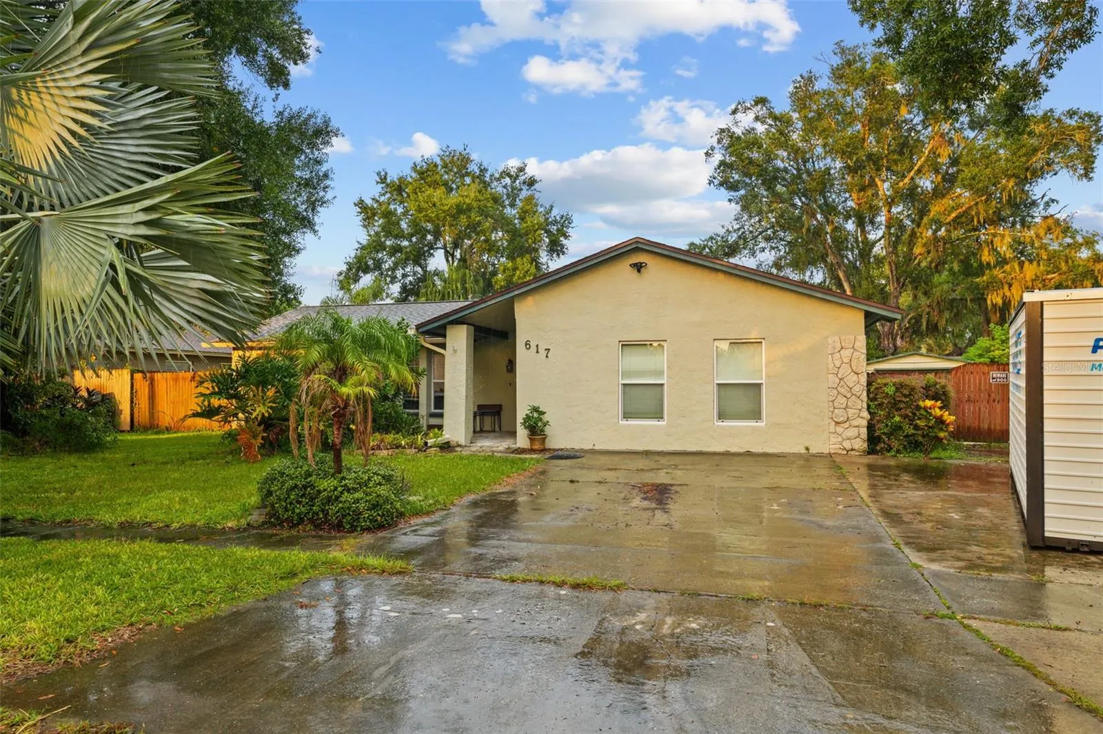 617 PINE FOREST DR