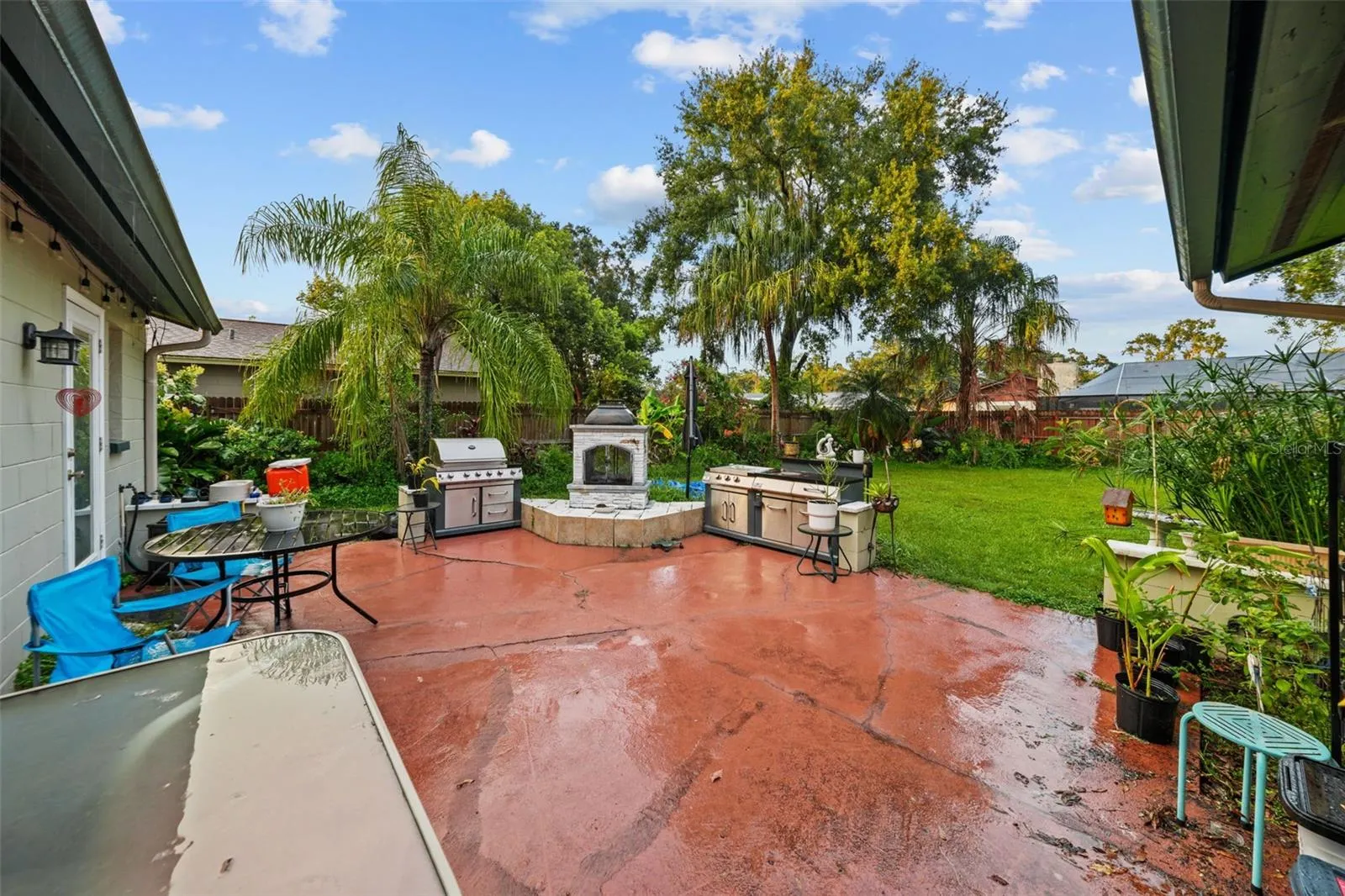 617 PINE FOREST DR