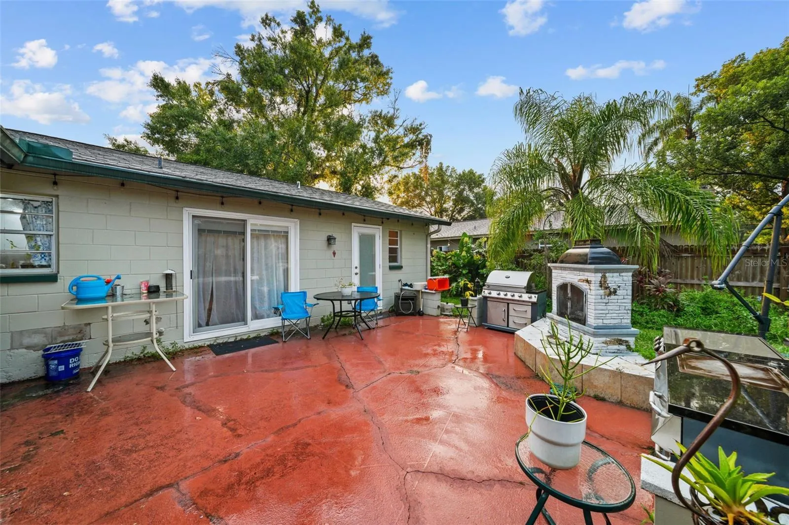 617 PINE FOREST DR