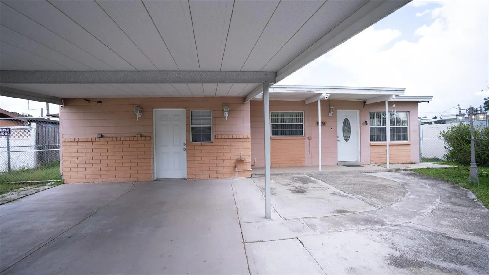 6415 BLOSSOM AVE