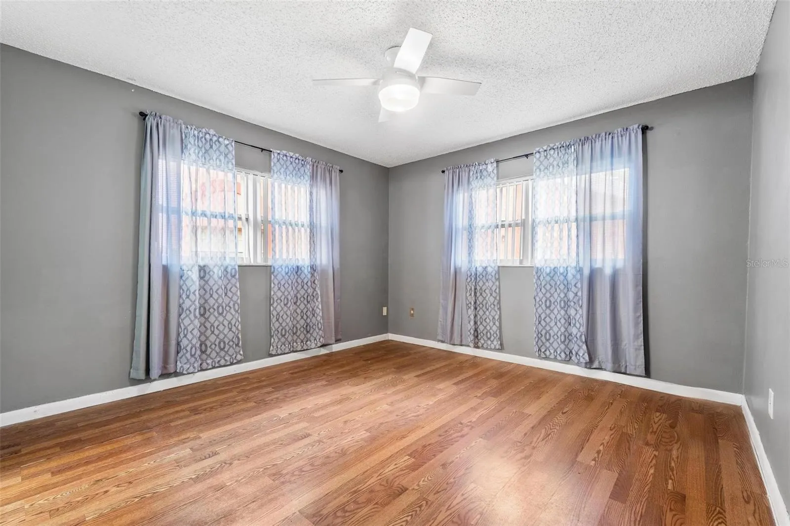 265 SW LINCOLN CIR N #2102, #2102