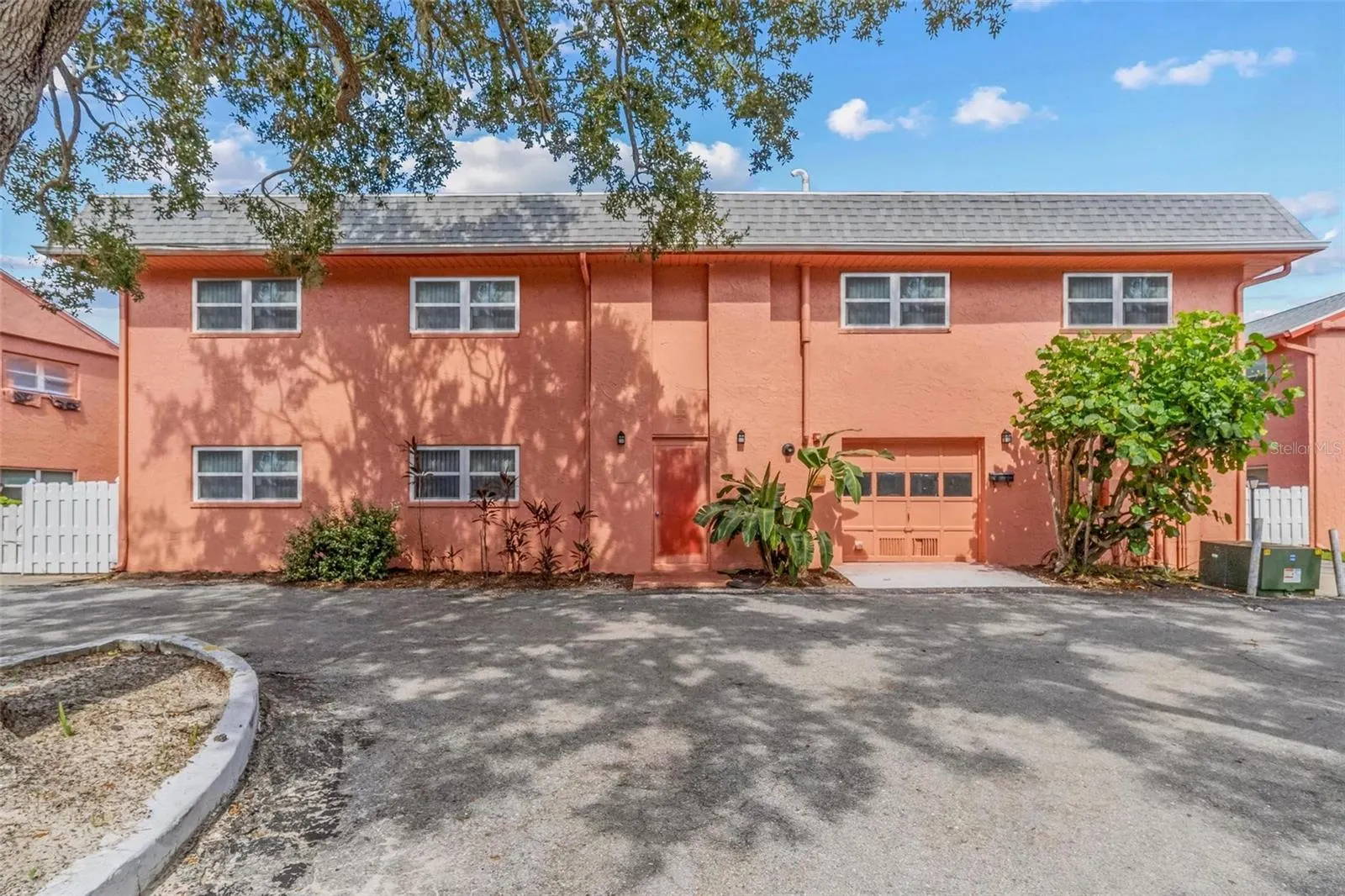 265 SW LINCOLN CIR N #2102, #2102