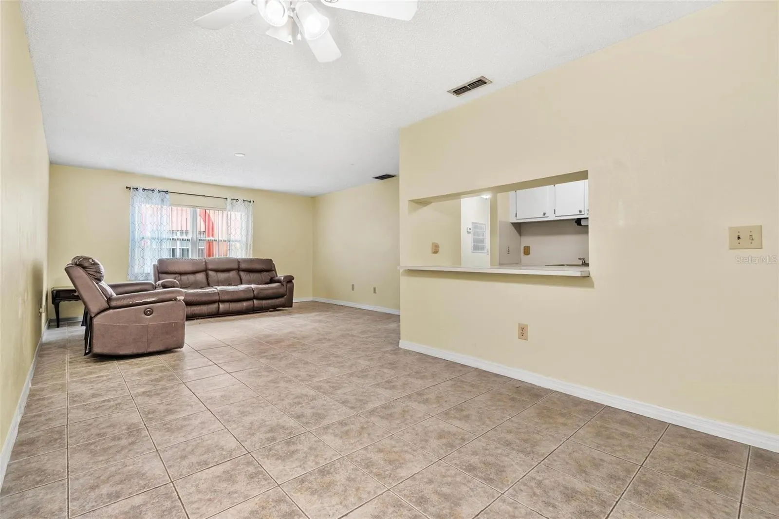 265 SW LINCOLN CIR N #2102, #2102