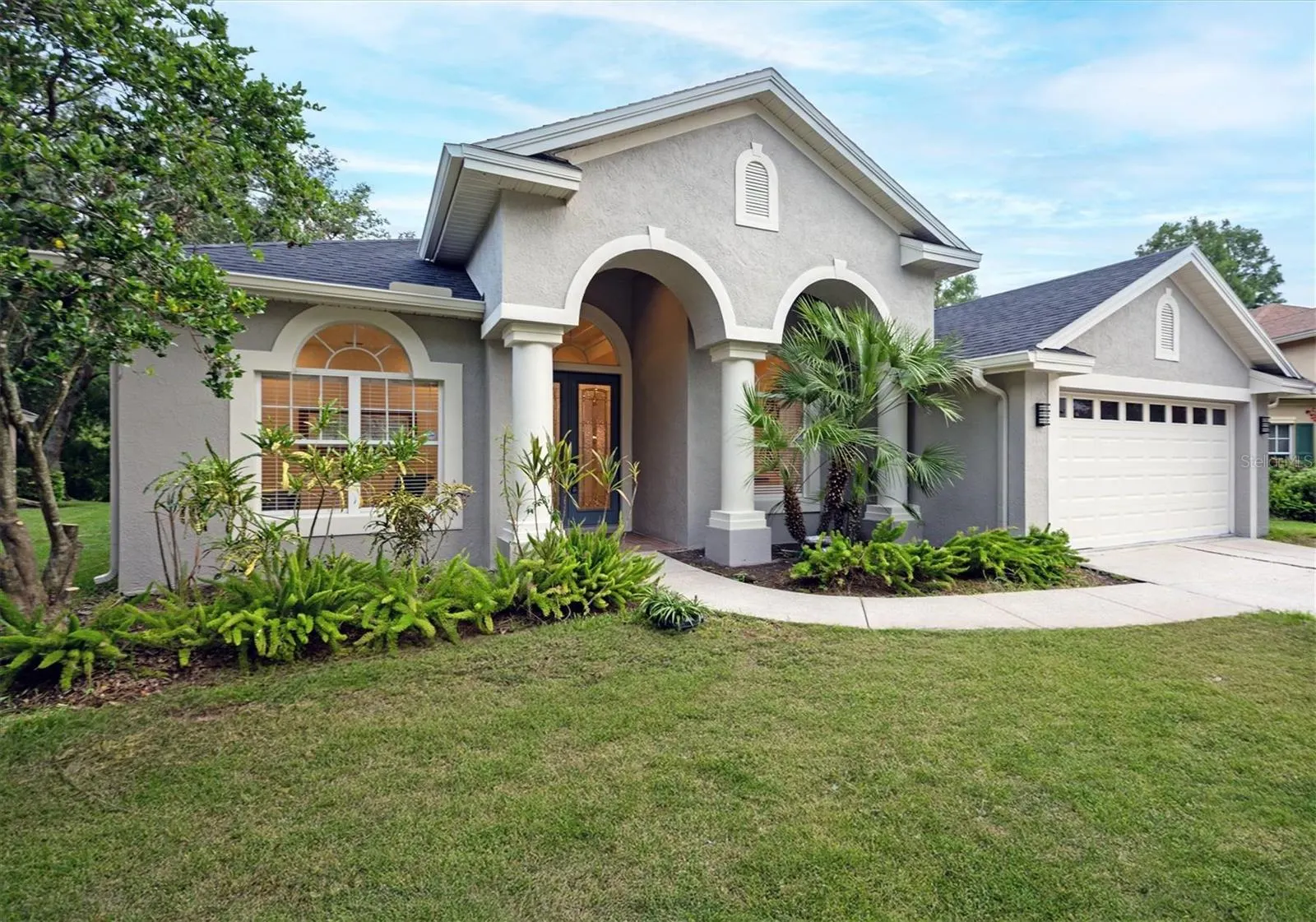 10346 ABBOTSFORD DR
