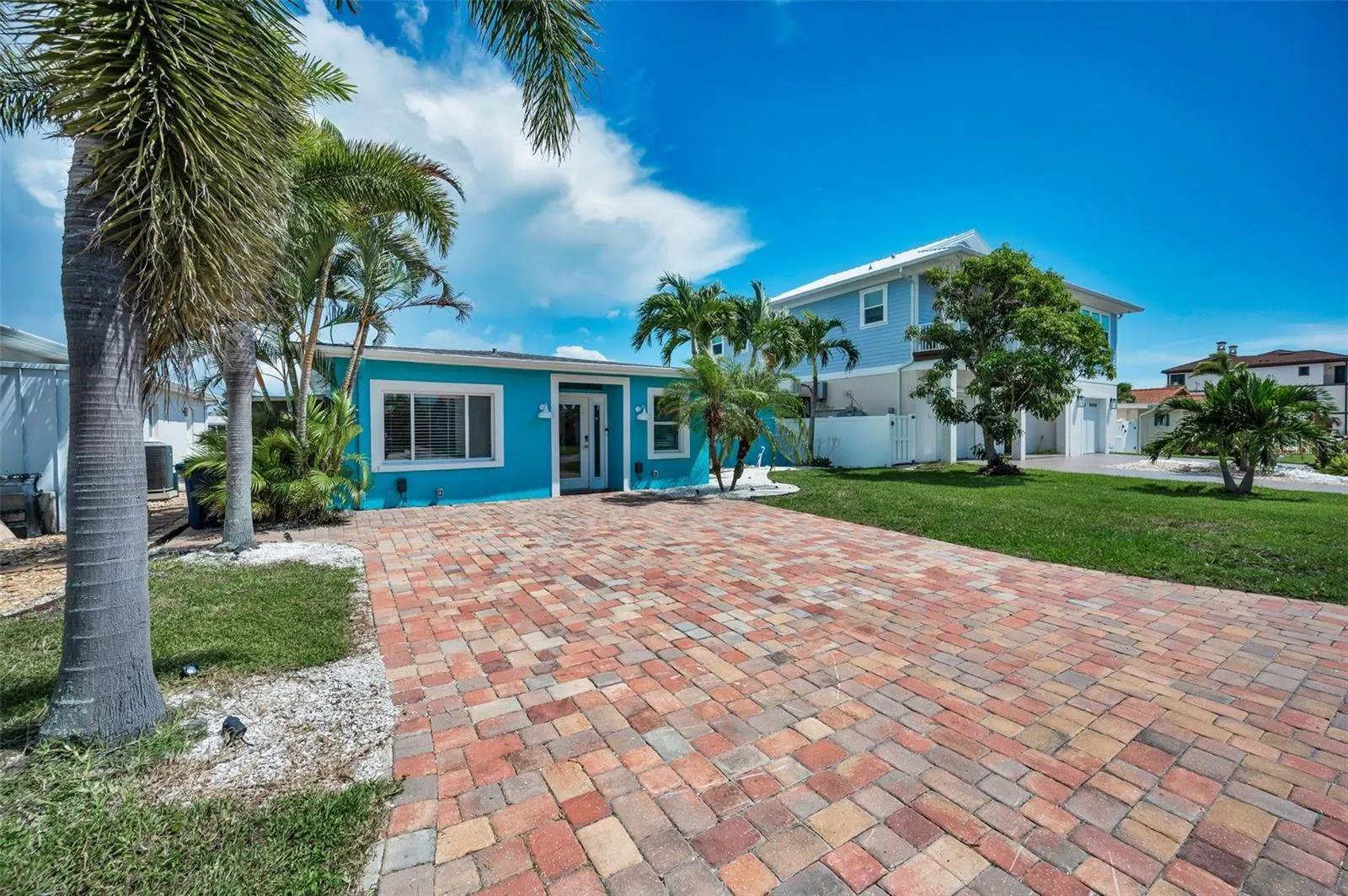 17727 LONG POINT DR