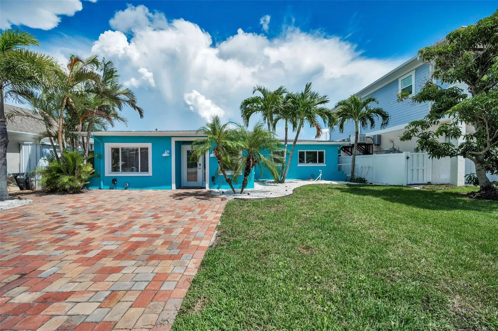 17727 LONG POINT DR