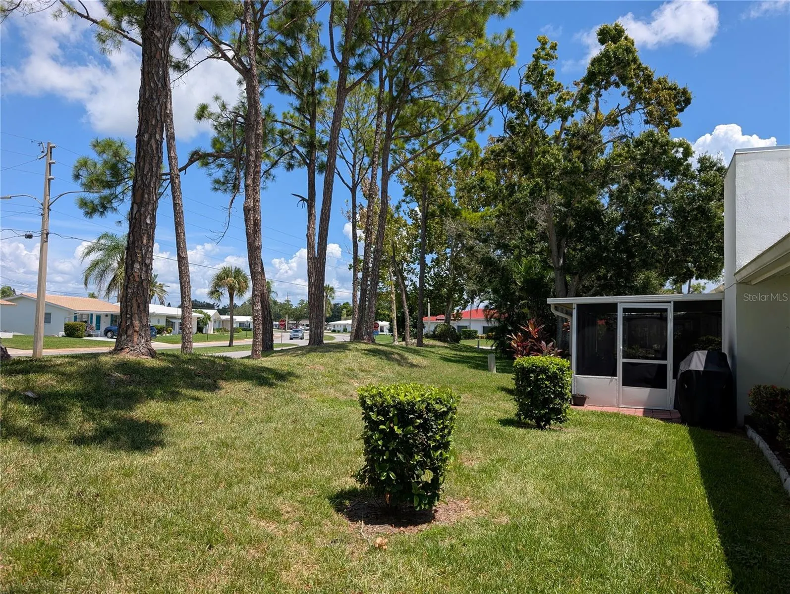 9154 42ND LN N #5, #5