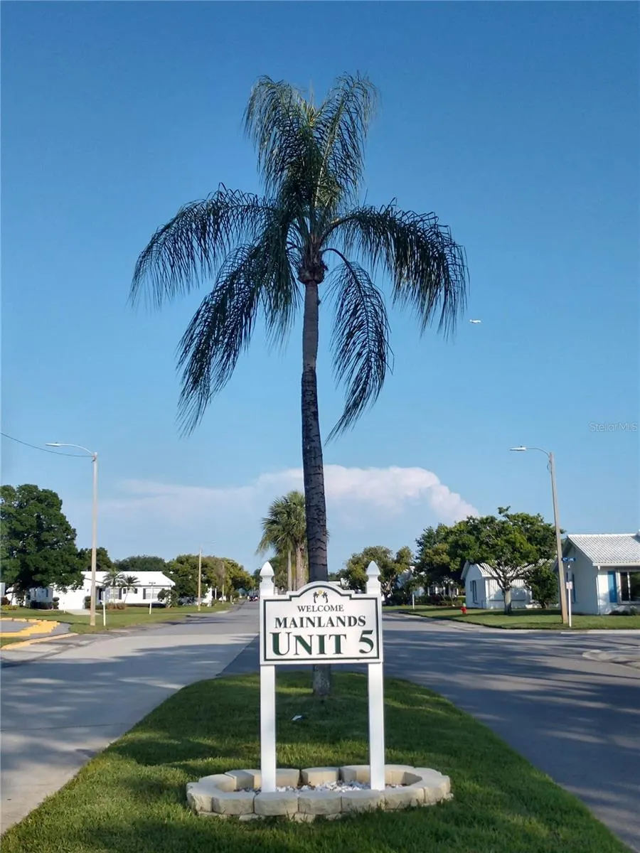 9154 42ND LN N #5, #5