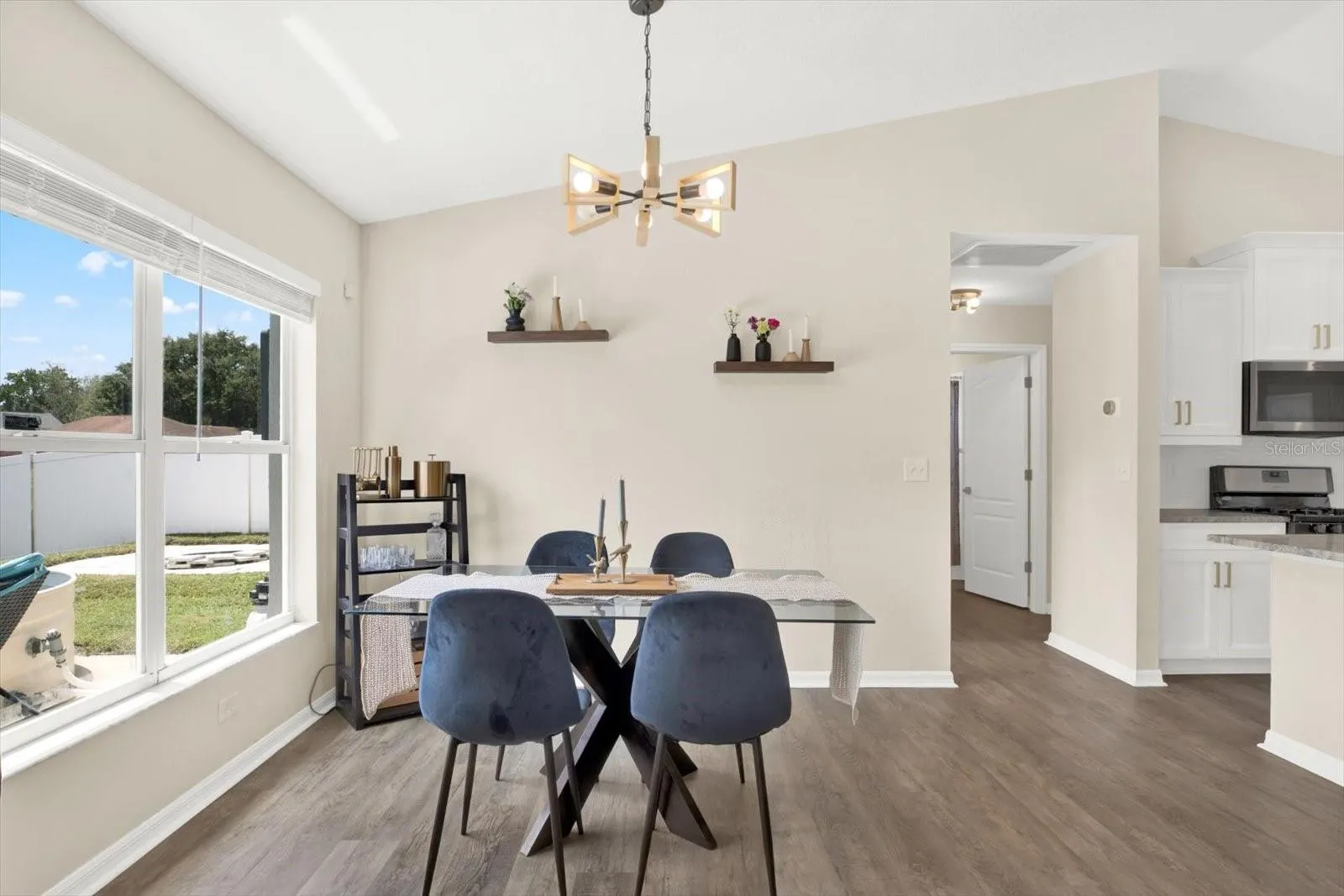 24730 LAUREL RIDGE DR