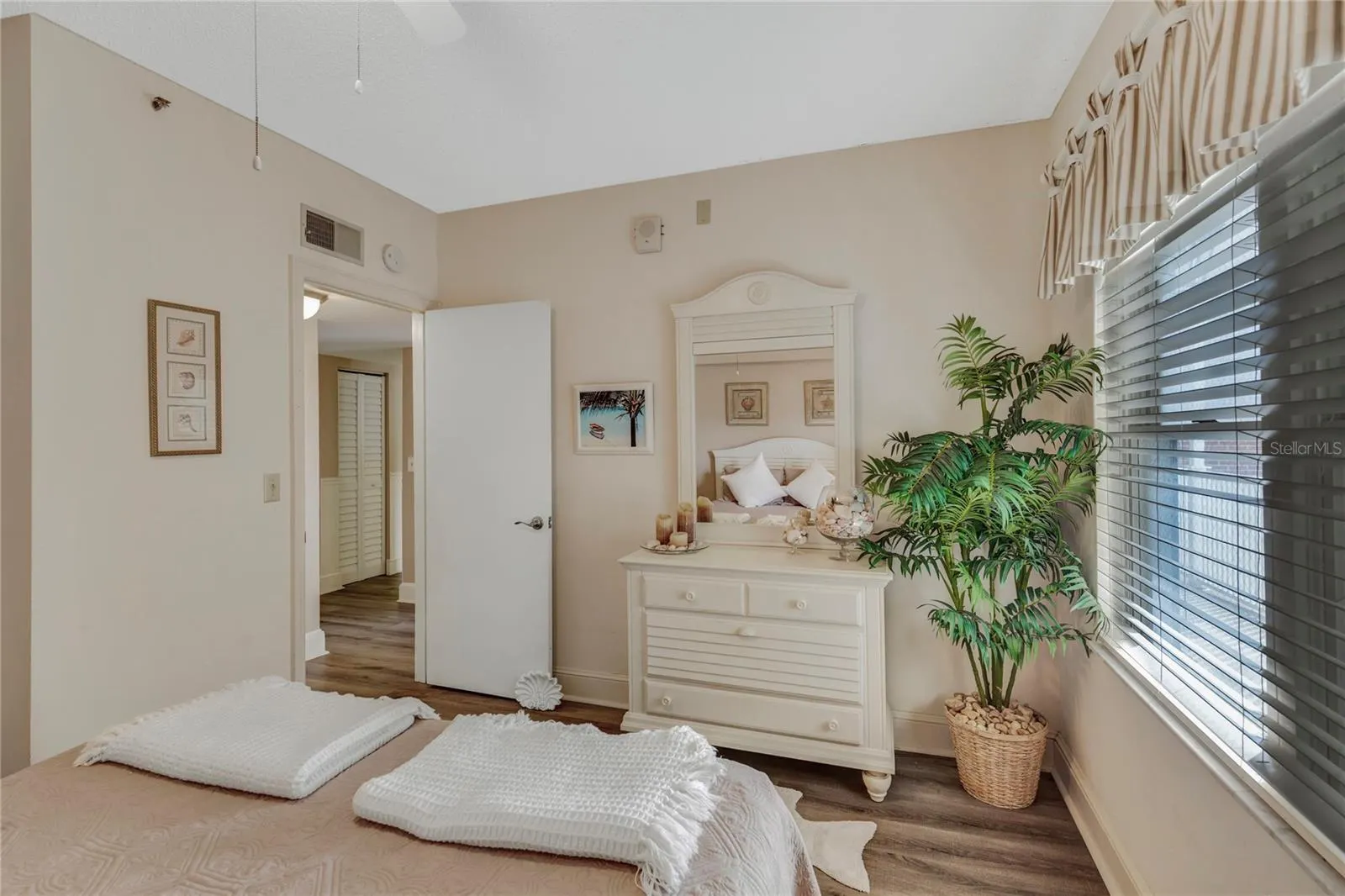 1582 GULF BLVD #1506, #1506