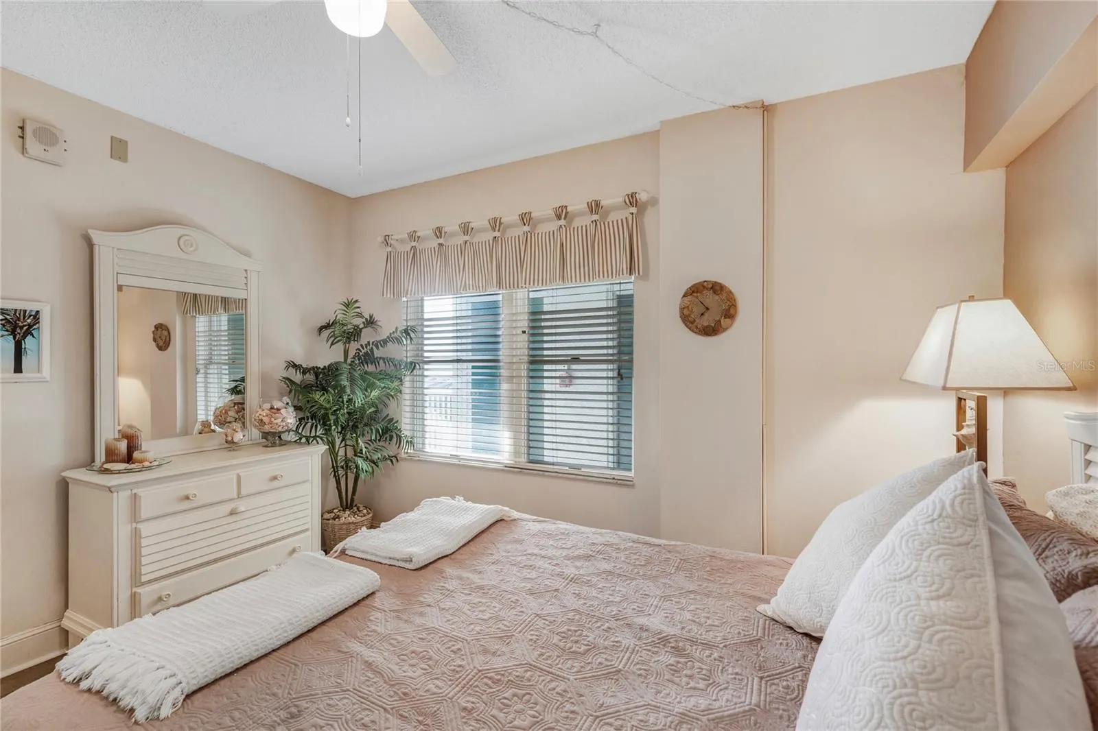 1582 GULF BLVD #1506, #1506