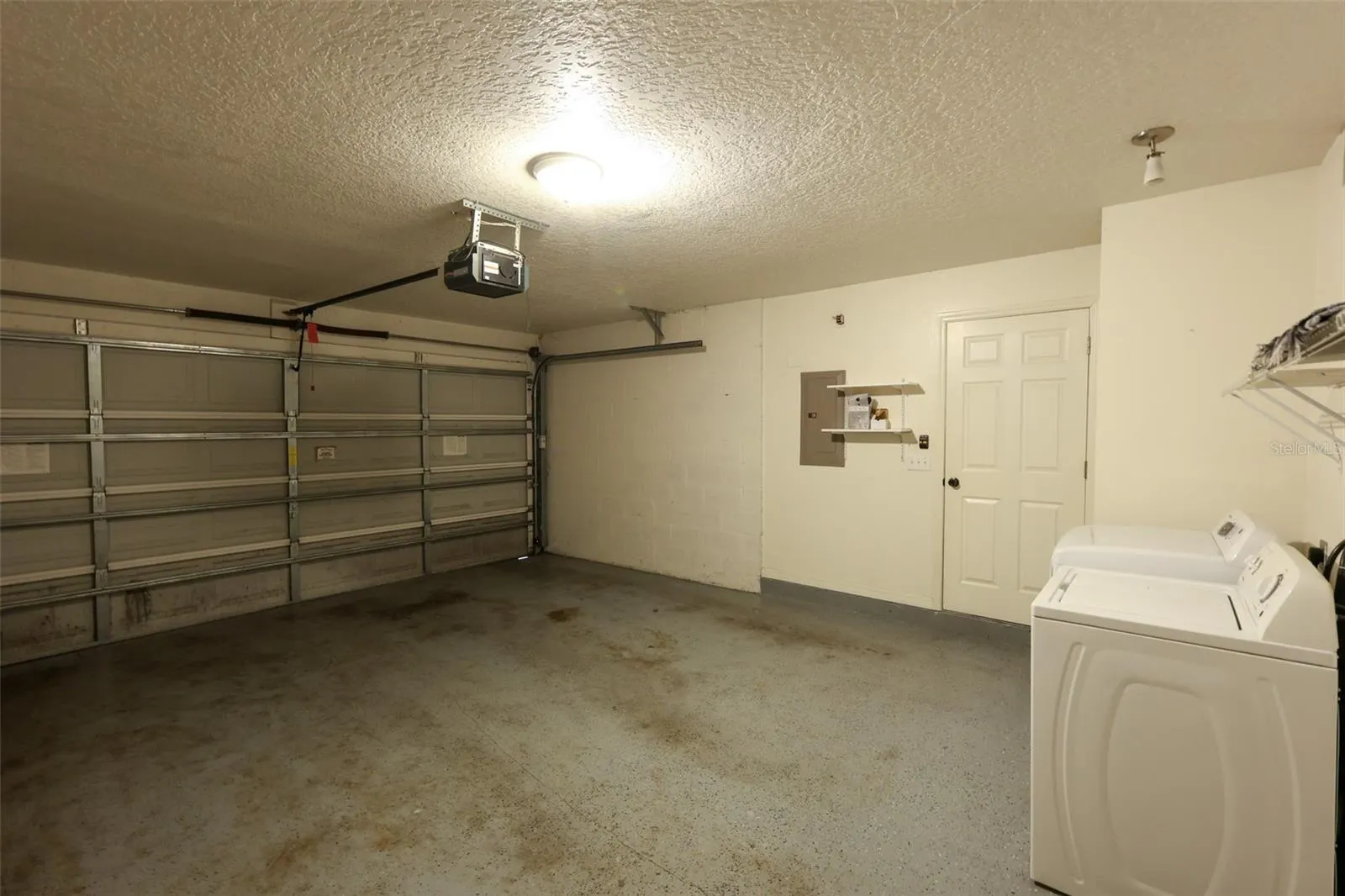 1116 SUNSET POINT RD #205, #205