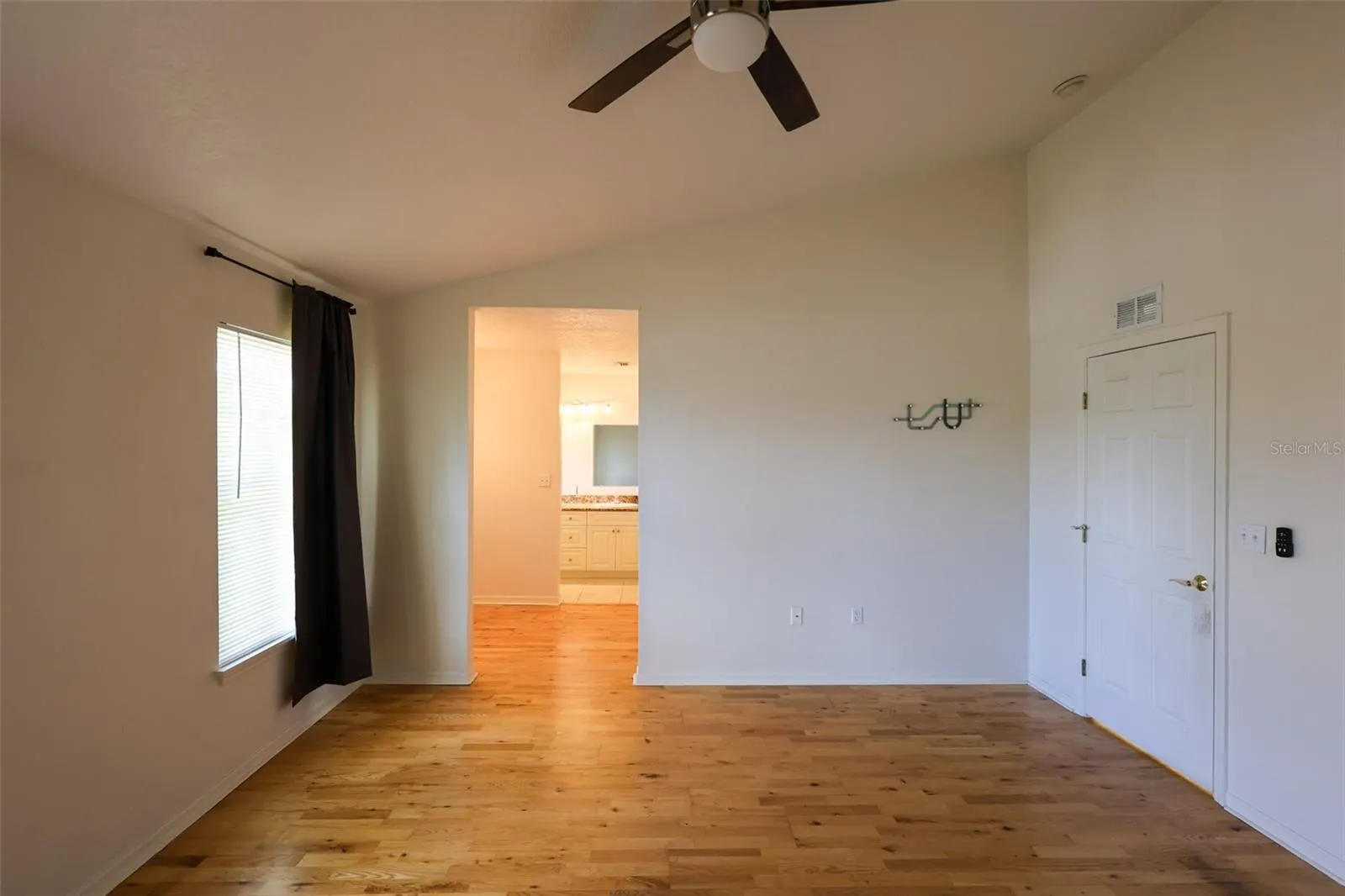 1116 SUNSET POINT RD #205, #205