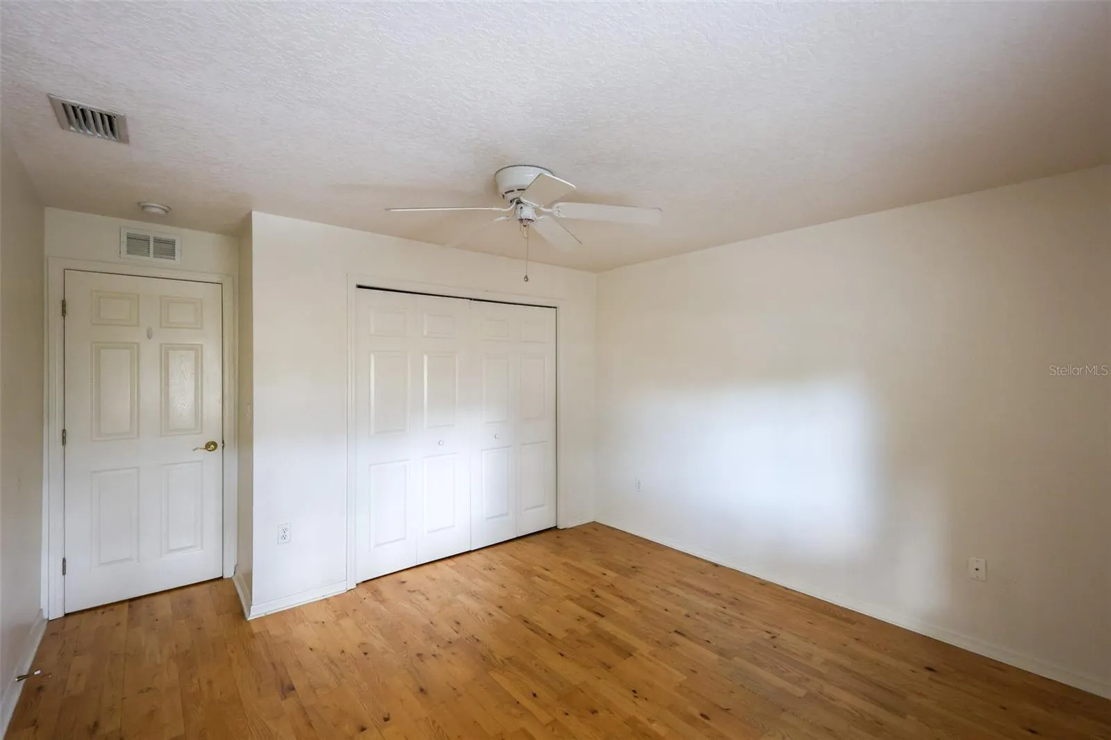 1116 SUNSET POINT RD #205, #205