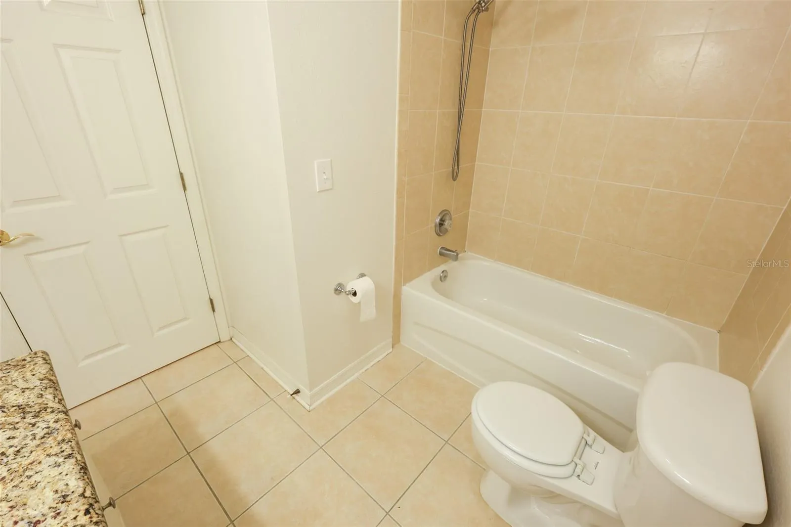 1116 SUNSET POINT RD #205, #205