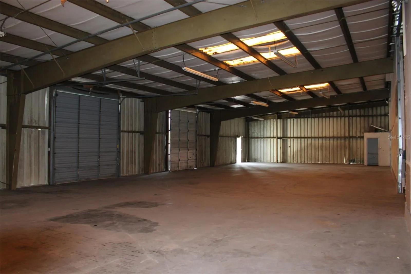 1468 L AND R INDUSTRIAL BLVD #B, #B