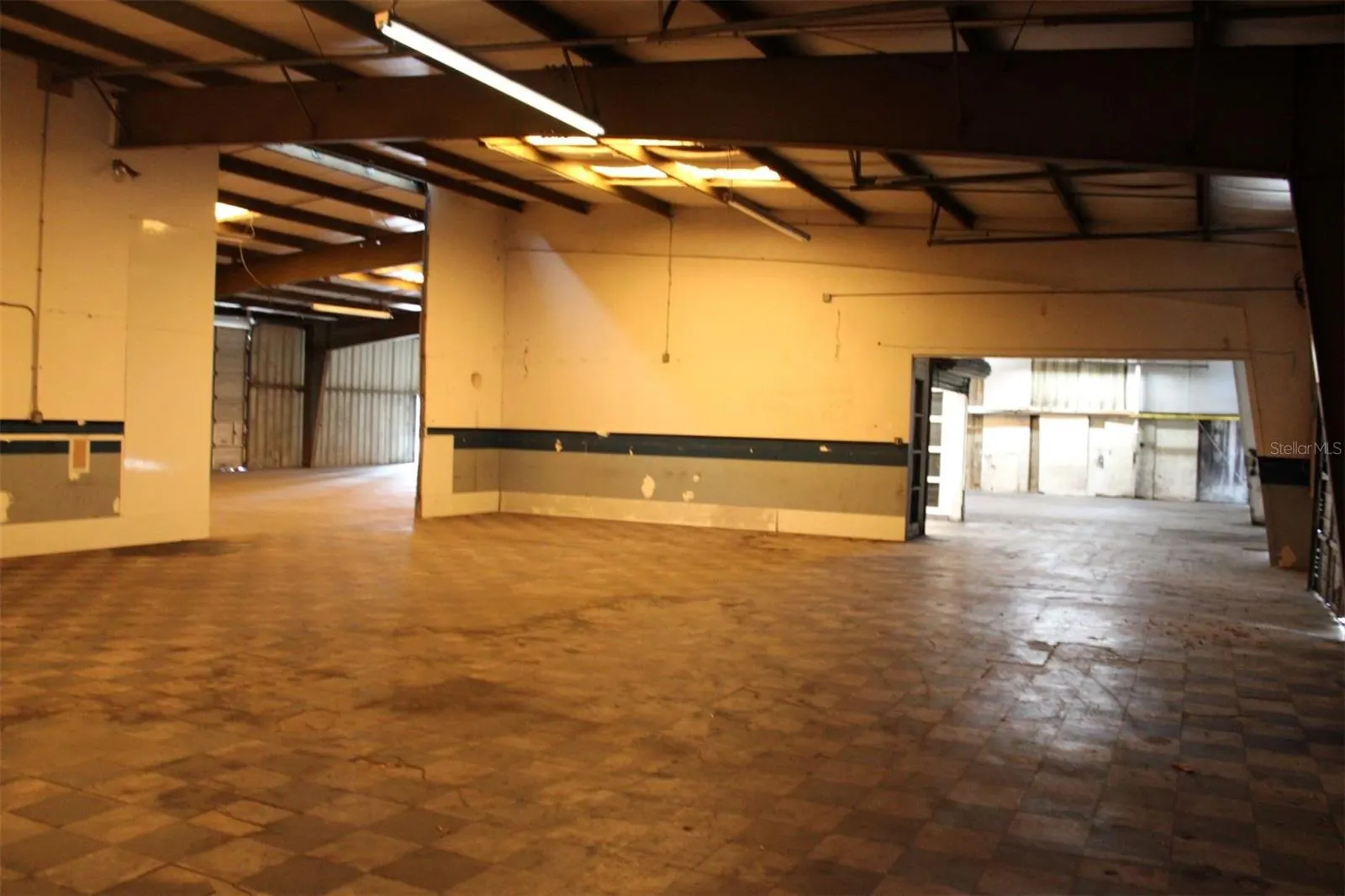 1468 L AND R INDUSTRIAL BLVD #B, #B