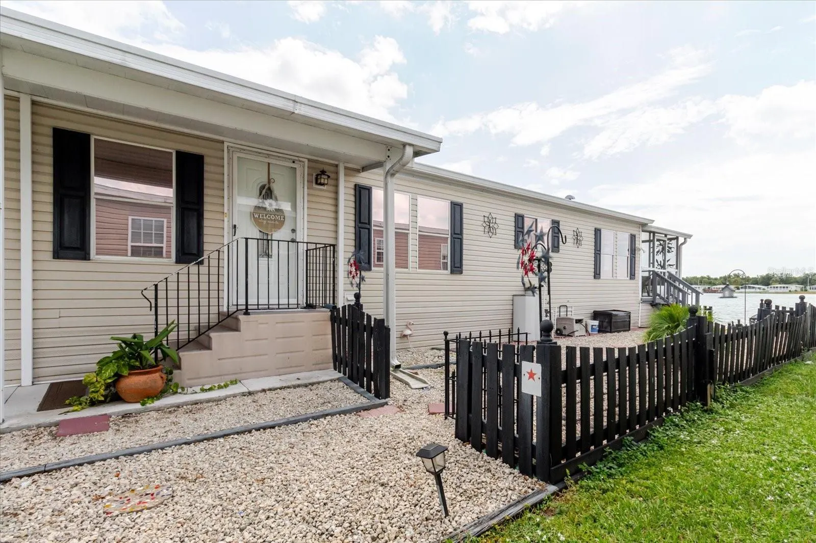 8446 FANTASIA PARK WAY