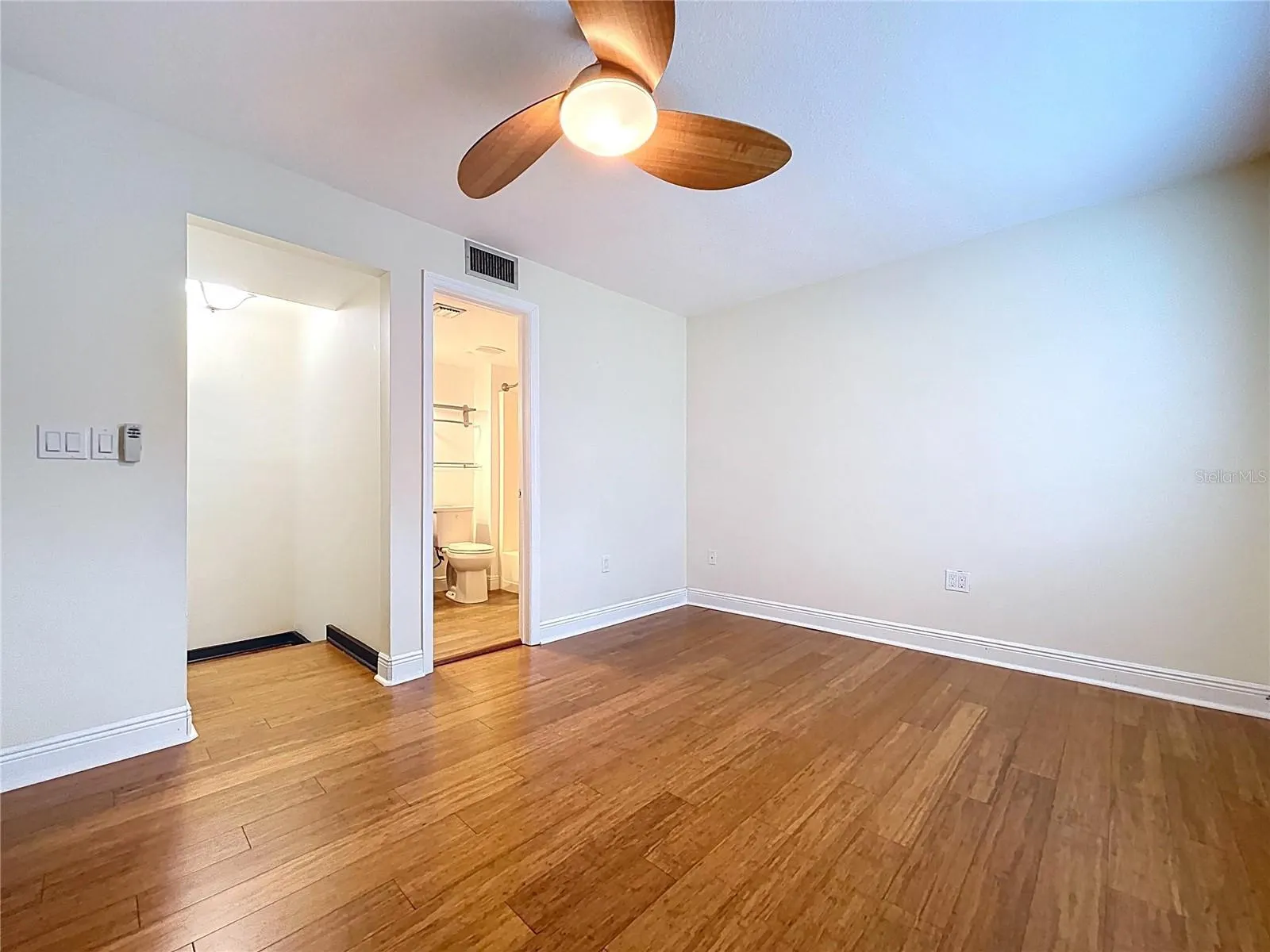 1881 N HERCULES AVE #801, #801
