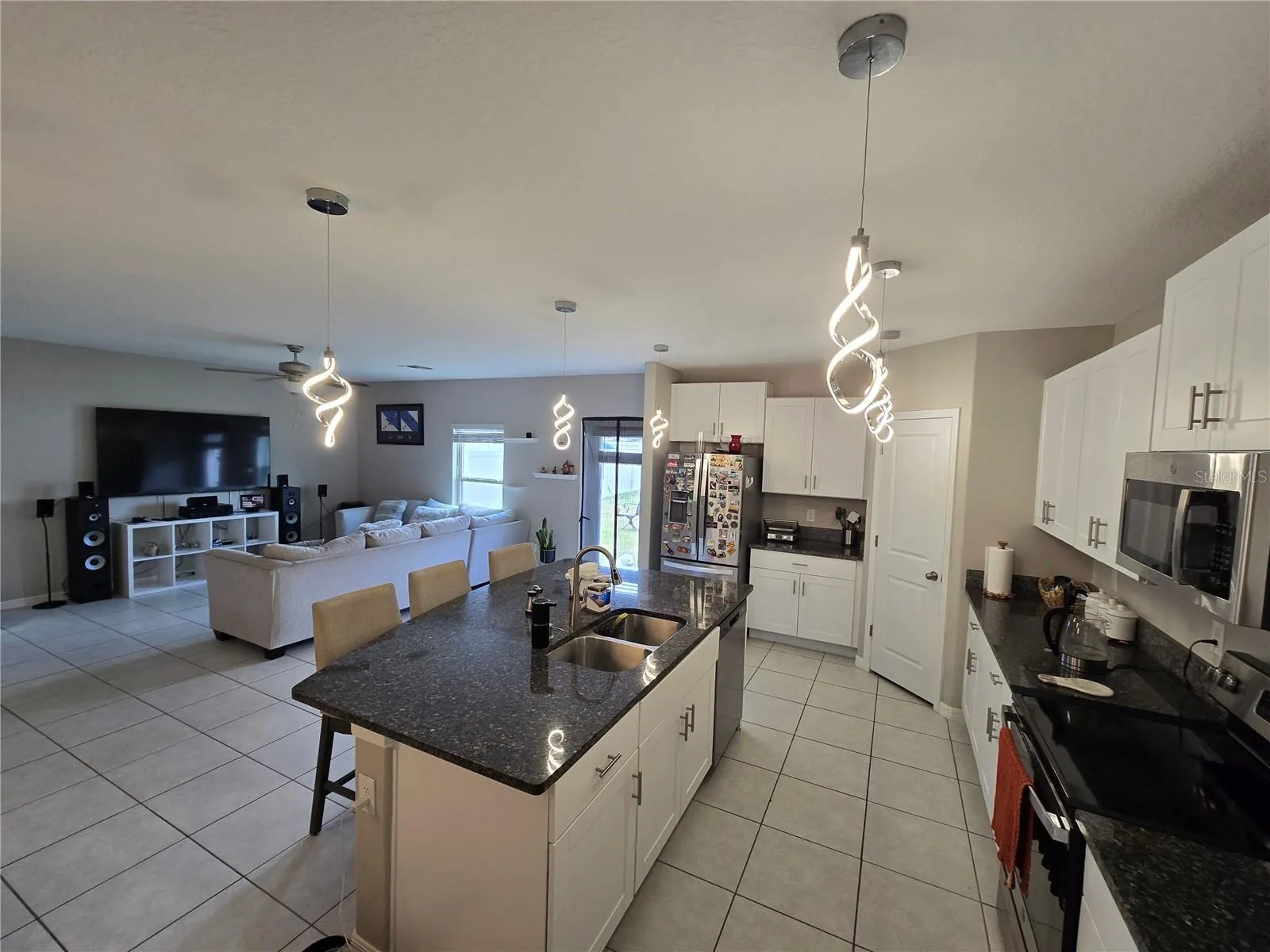 15465 MILLER CREEK DR