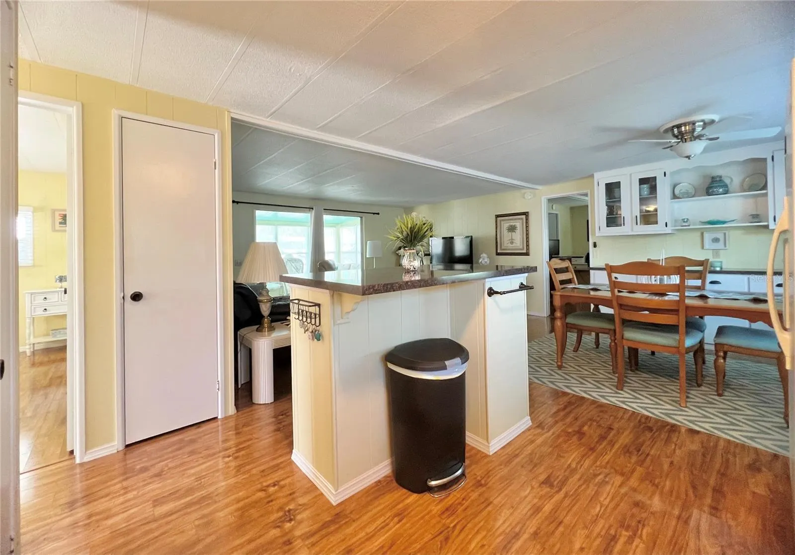 1100 BELCHER RD S #613, #613