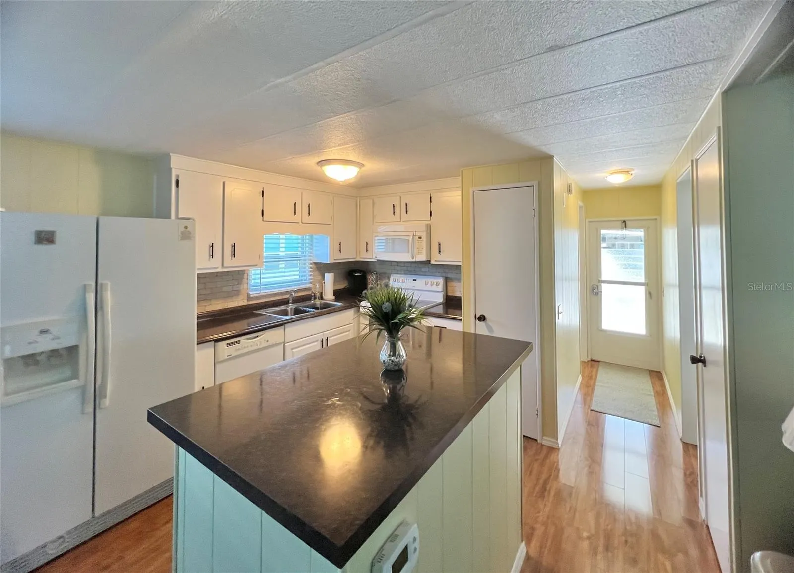 1100 BELCHER RD S #613, #613