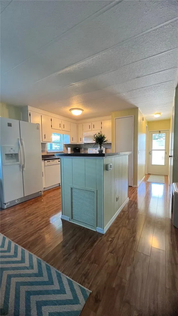 1100 BELCHER RD S #613, #613
