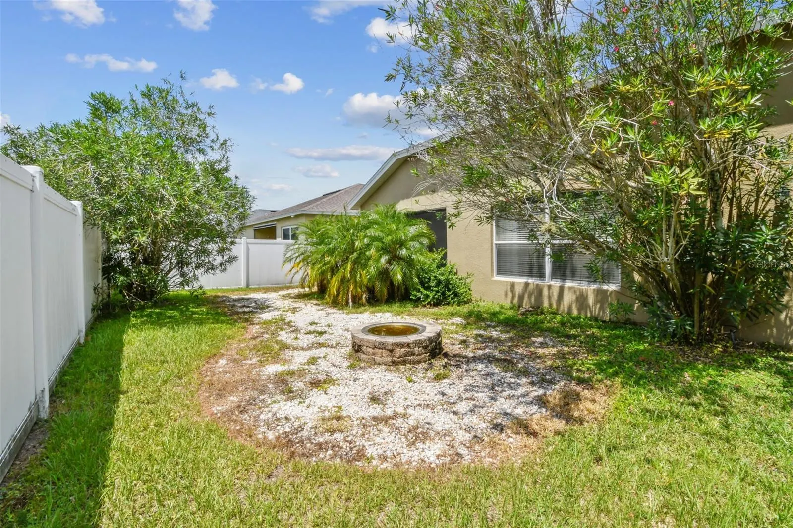 1906 HEARTLAND CIR