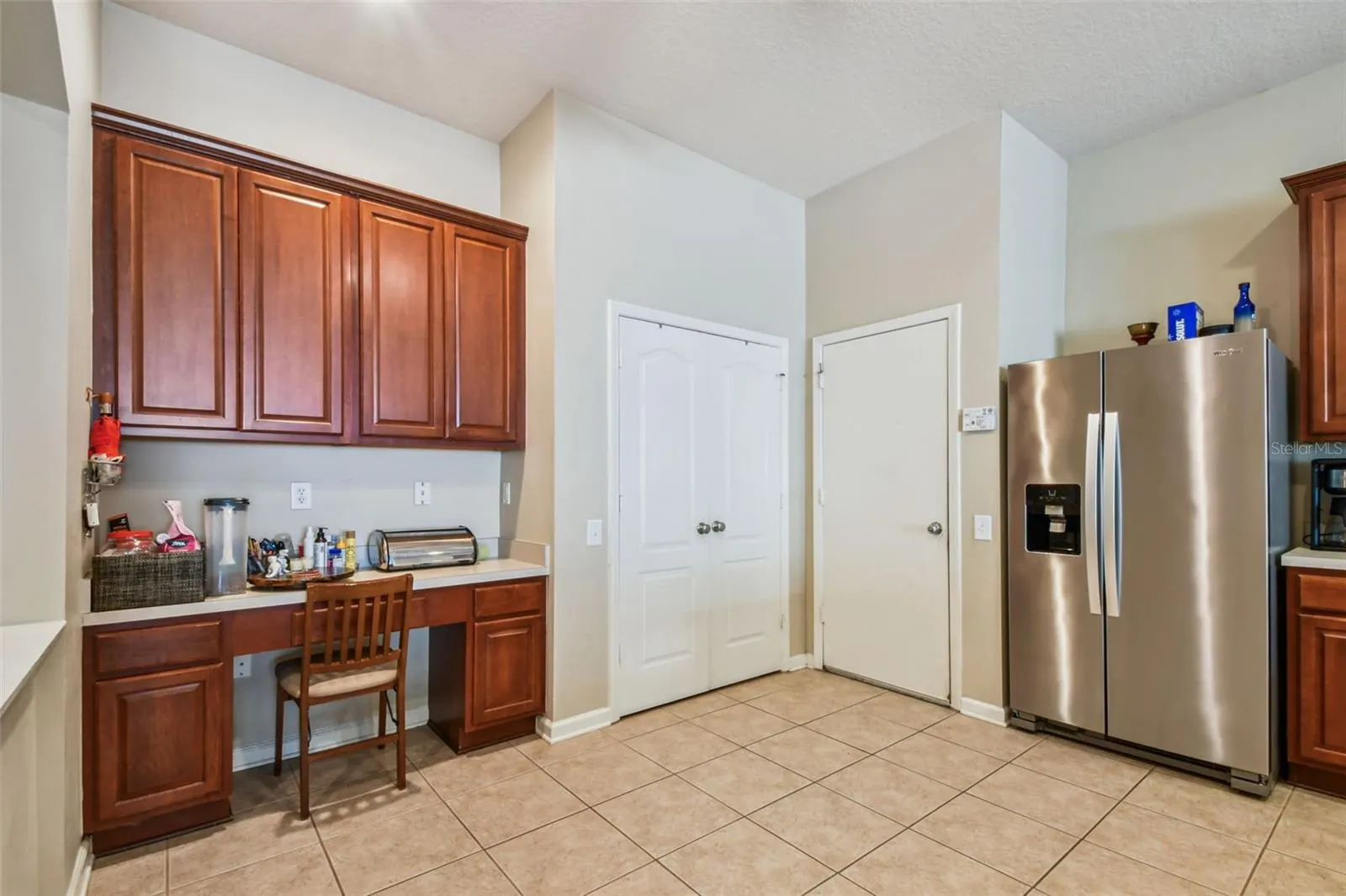 1906 HEARTLAND CIR