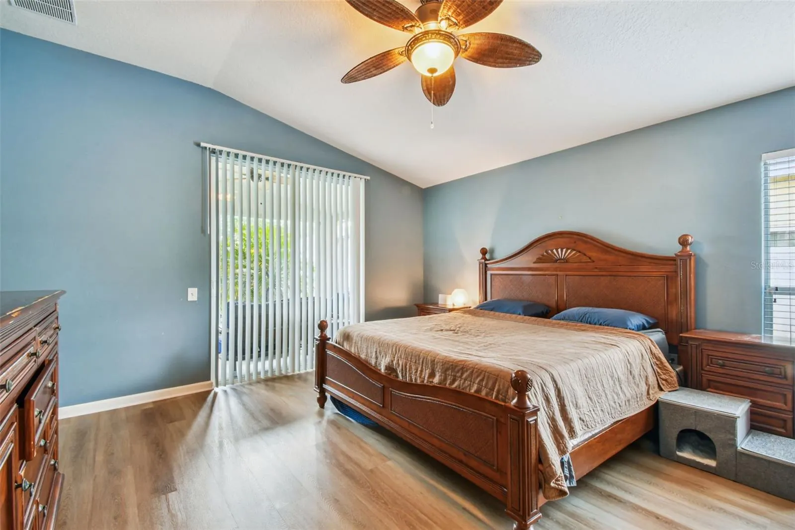 1906 HEARTLAND CIR