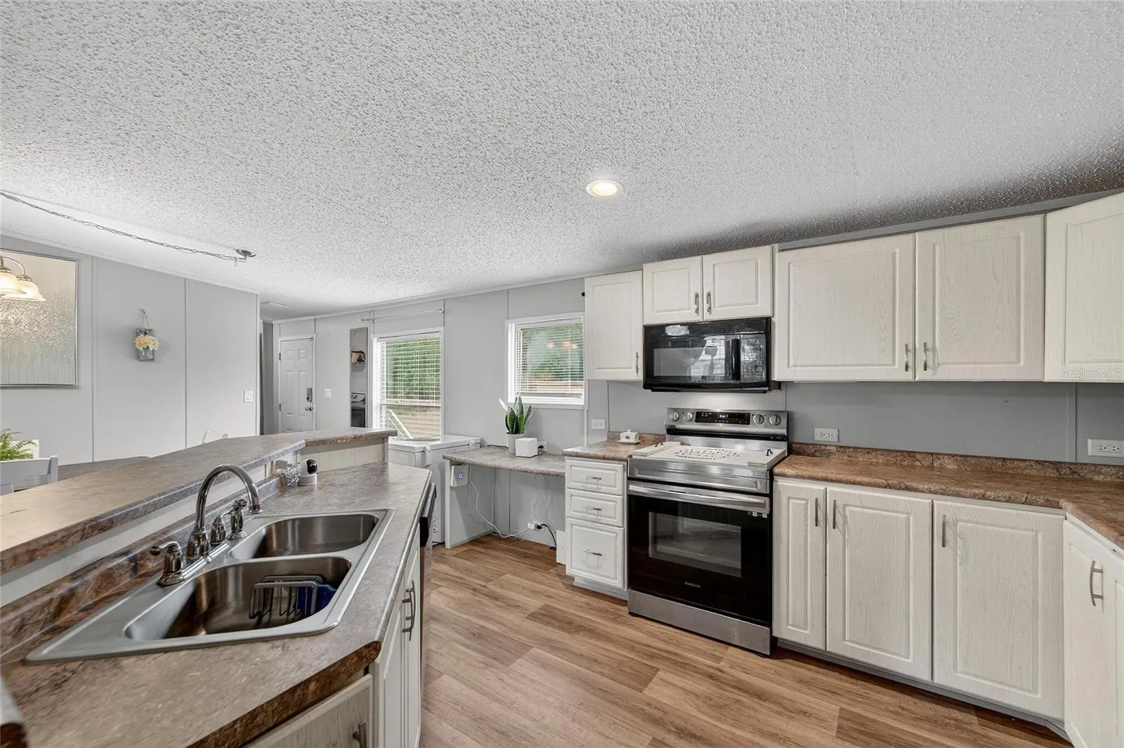 12008 ROSE LN