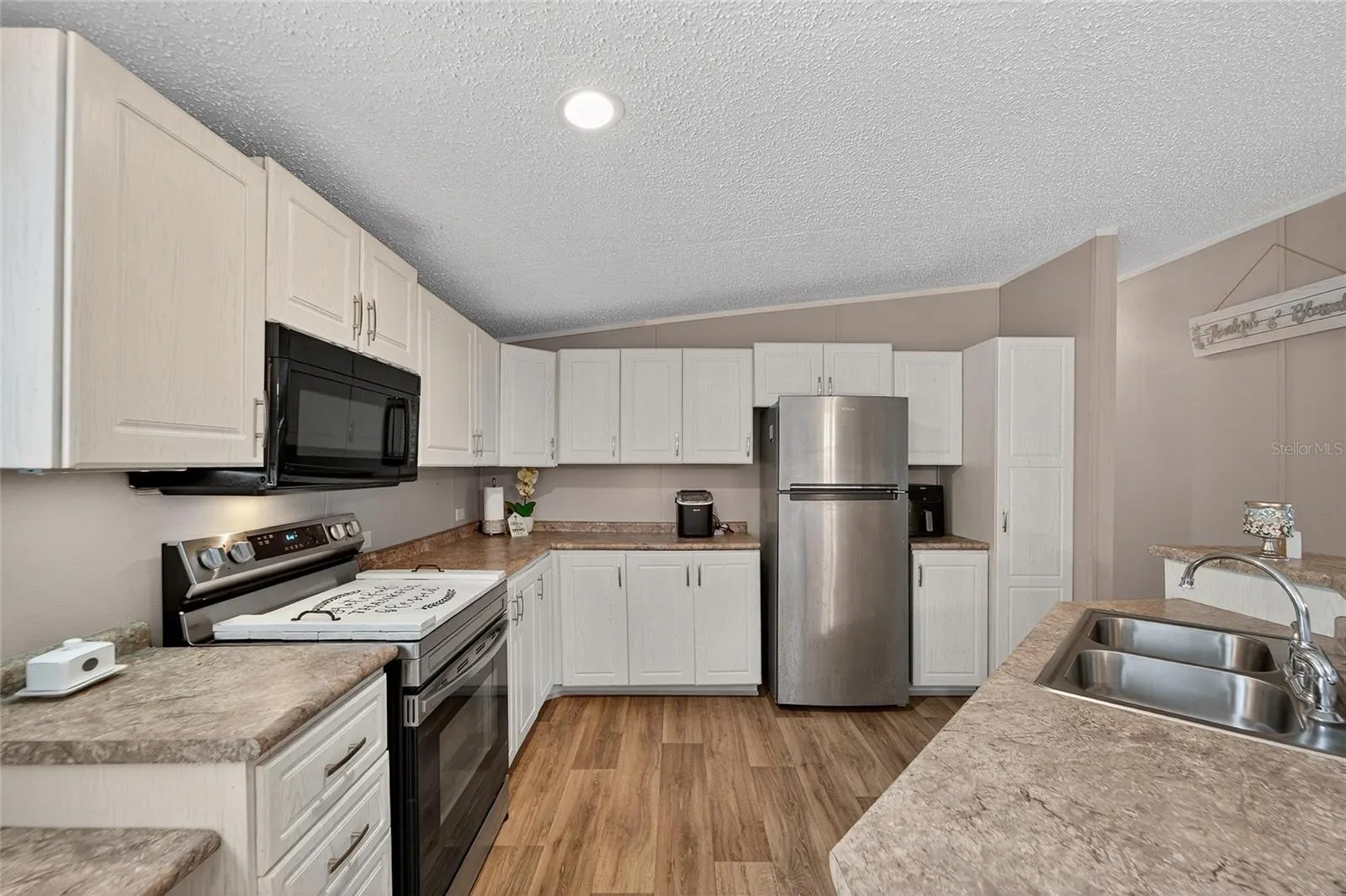 12008 ROSE LN