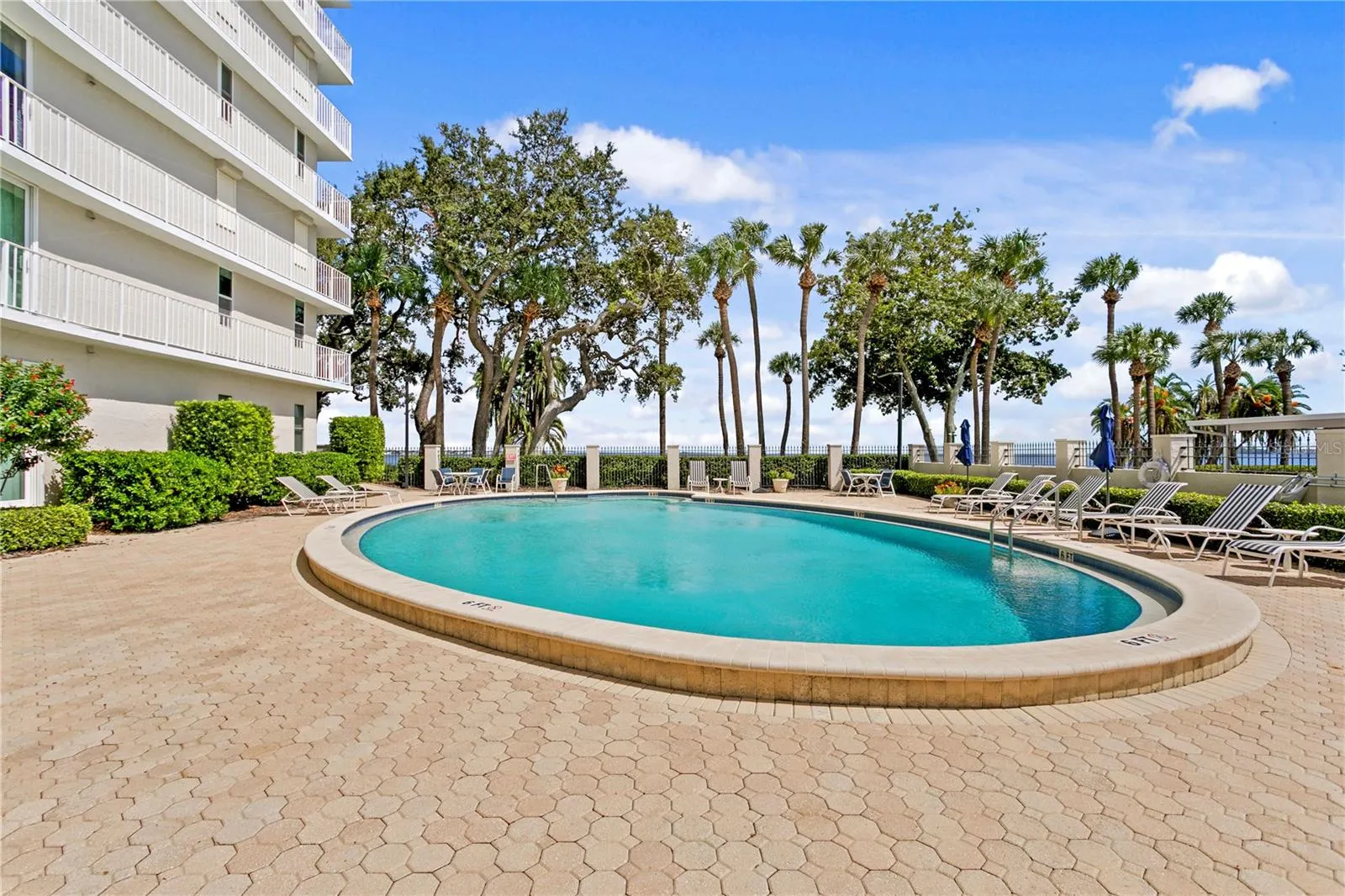 2611 BAYSHORE BLVD #302, #302